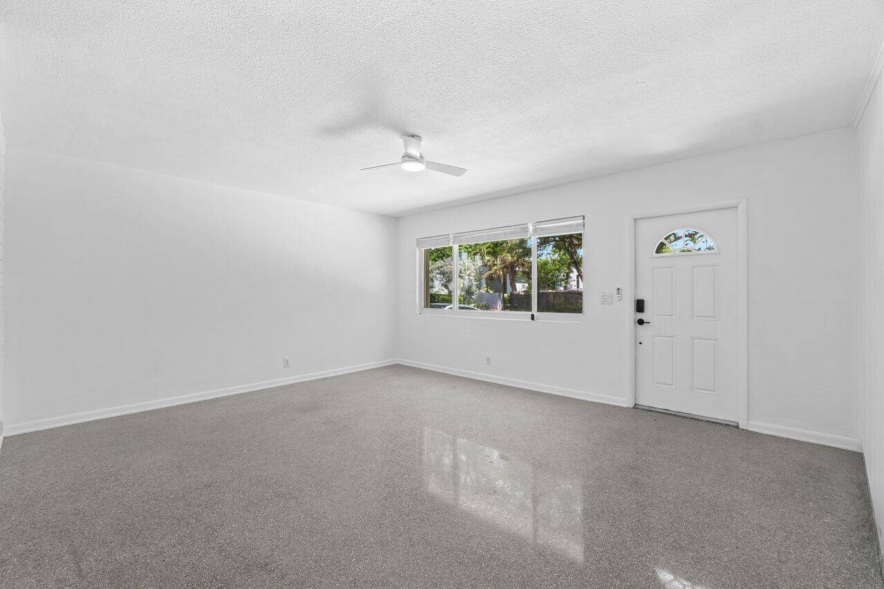 Lantana, FL 33462,809 S Atlantic DR