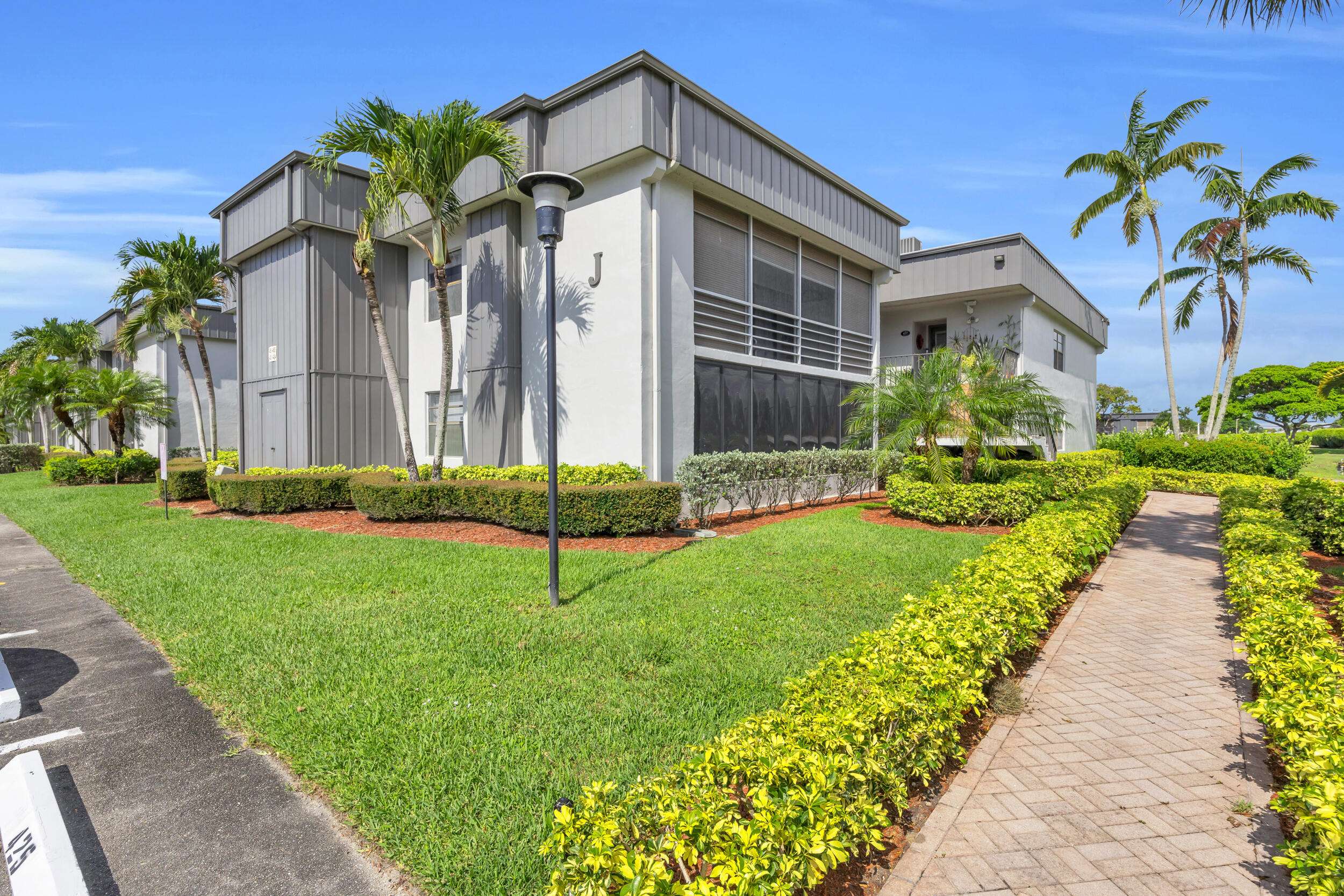 Delray Beach, FL 33484,433 Piedmont J