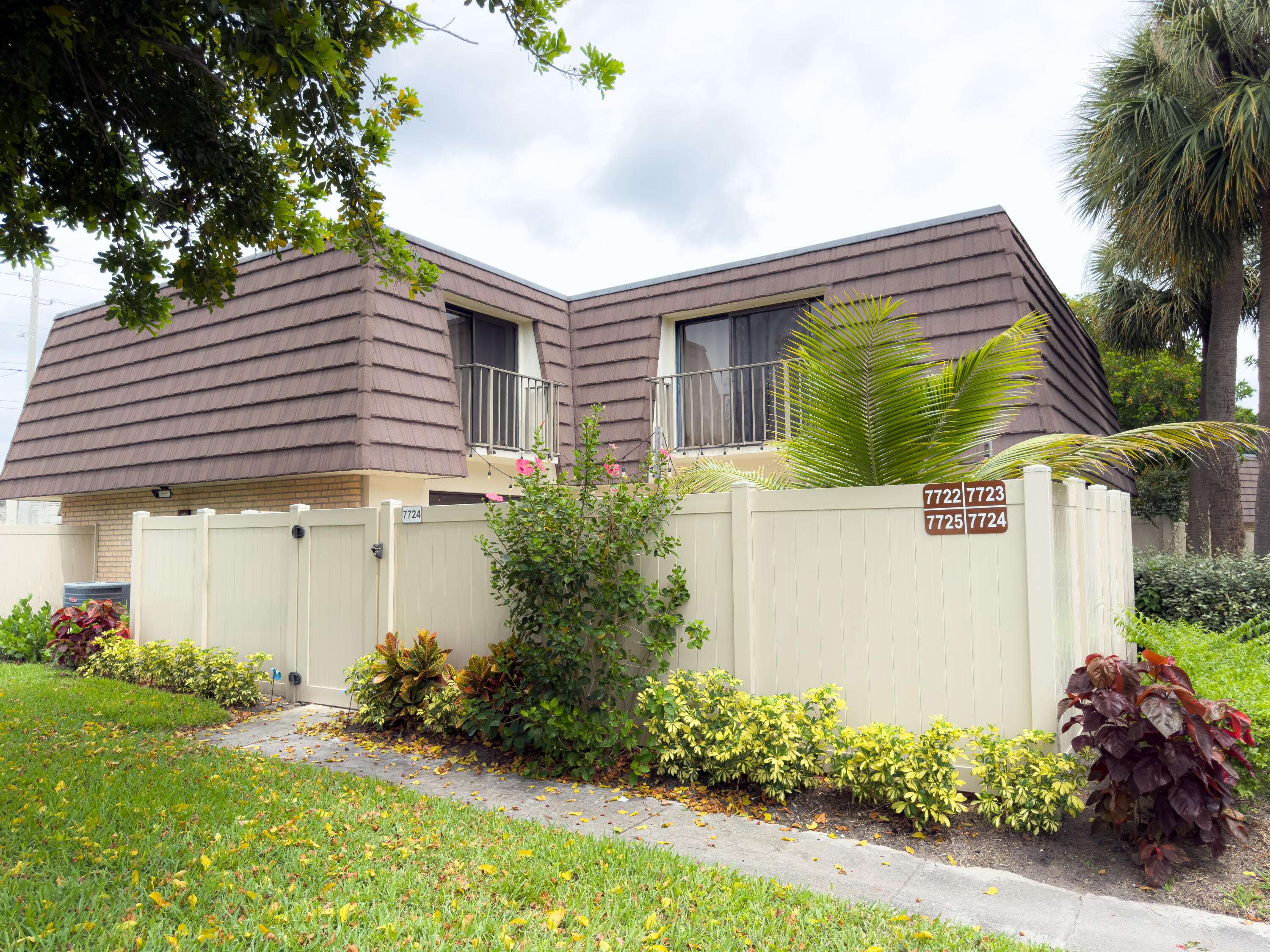 West Palm Beach, FL 33407,7724 77th WAY