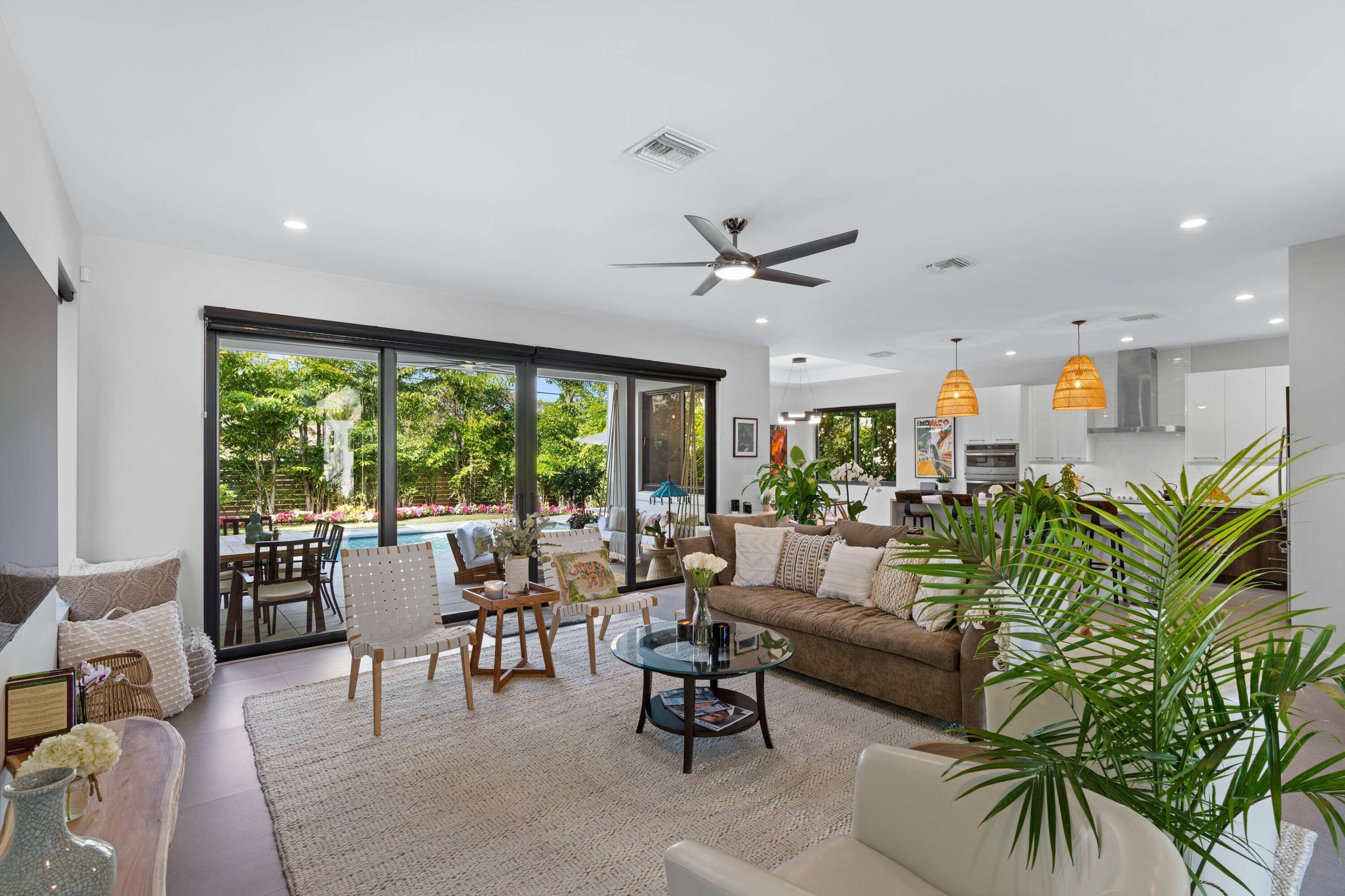 Delray Beach, FL 33483,238 SE 4th AVE