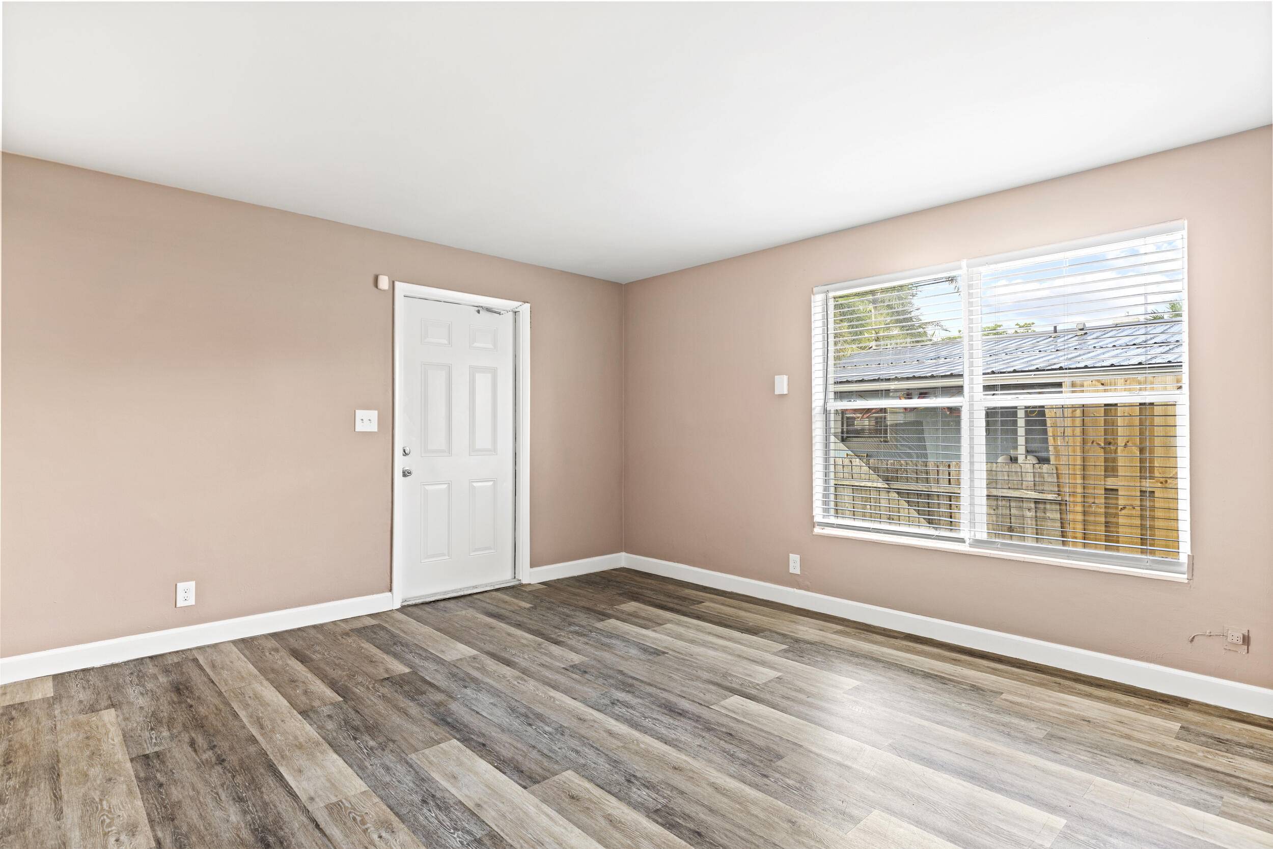 West Palm Beach, FL 33407,3717 Pinewood AVE