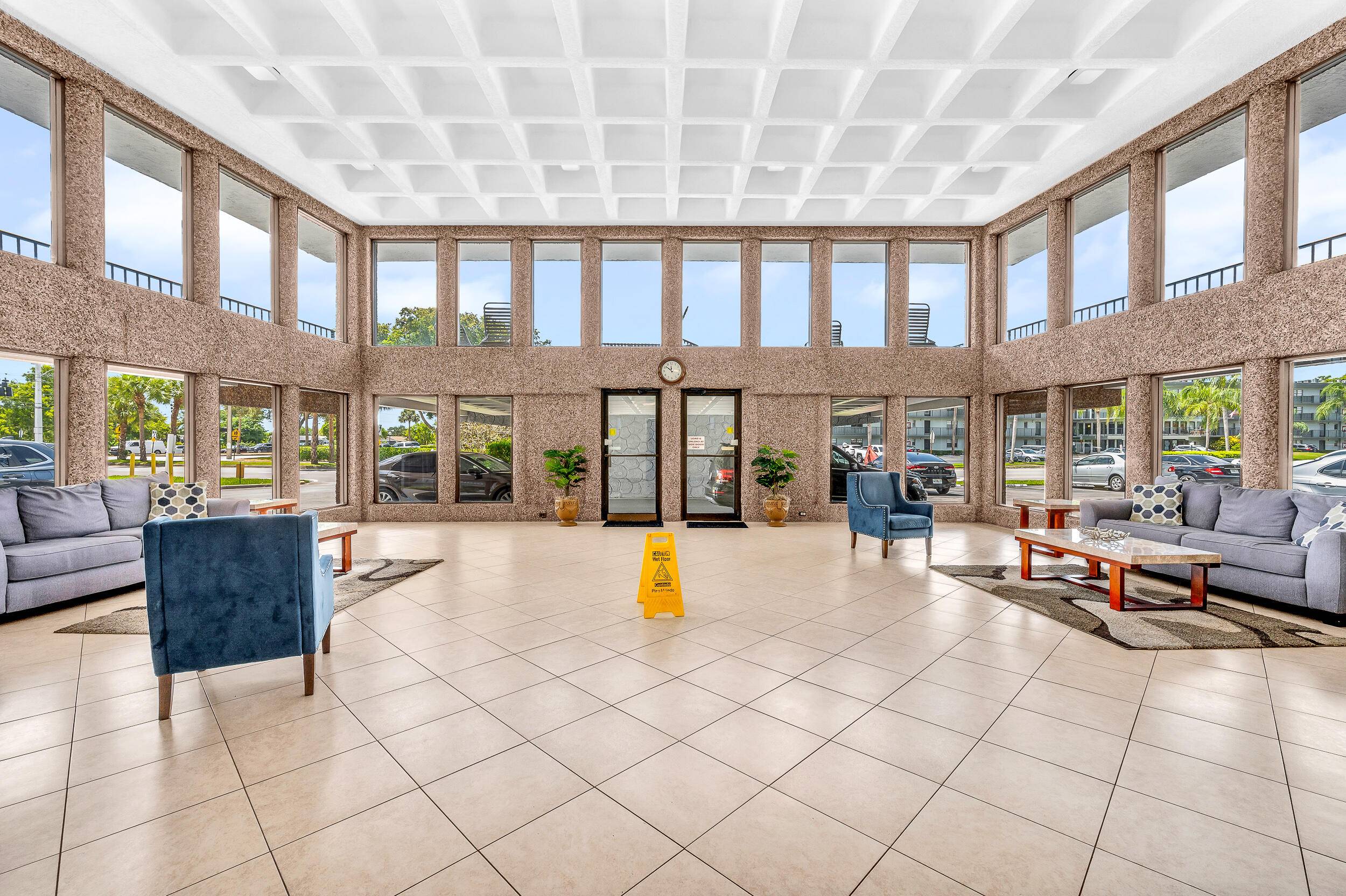 Boca Raton, FL 33428,9235 SW 8th ST 405