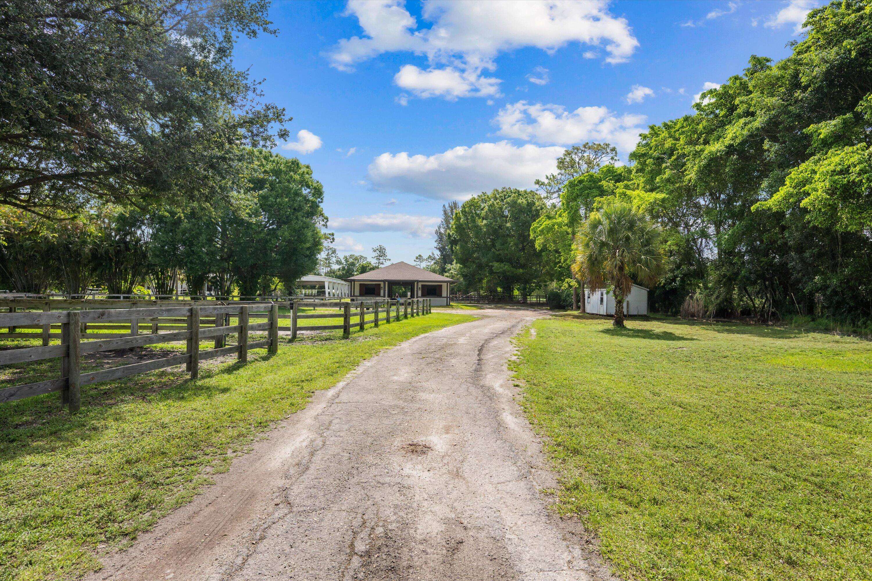 Loxahatchee Groves, FL 33470,3442 C RD