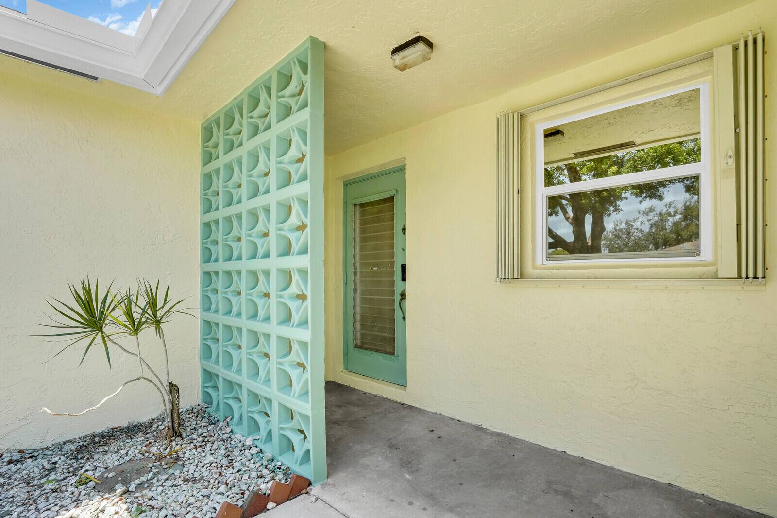 Delray Beach, FL 33484,5229 Lakefront BLVD A