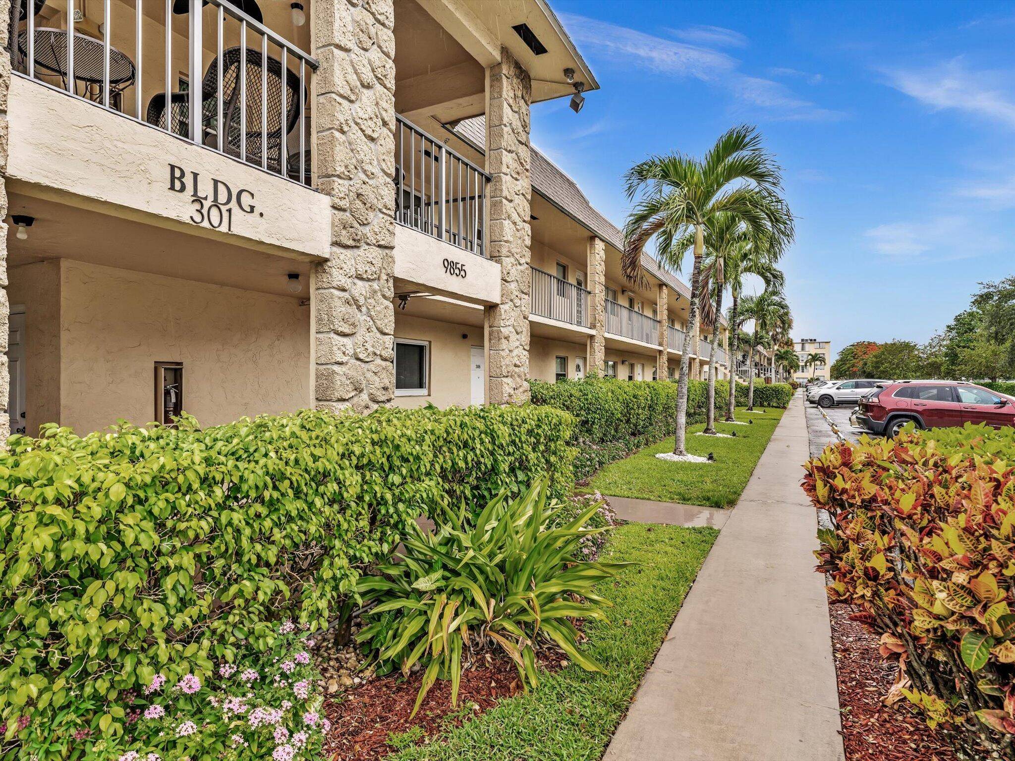 Boca Raton, FL 33428,9855 Sandalfoot BLVD 320