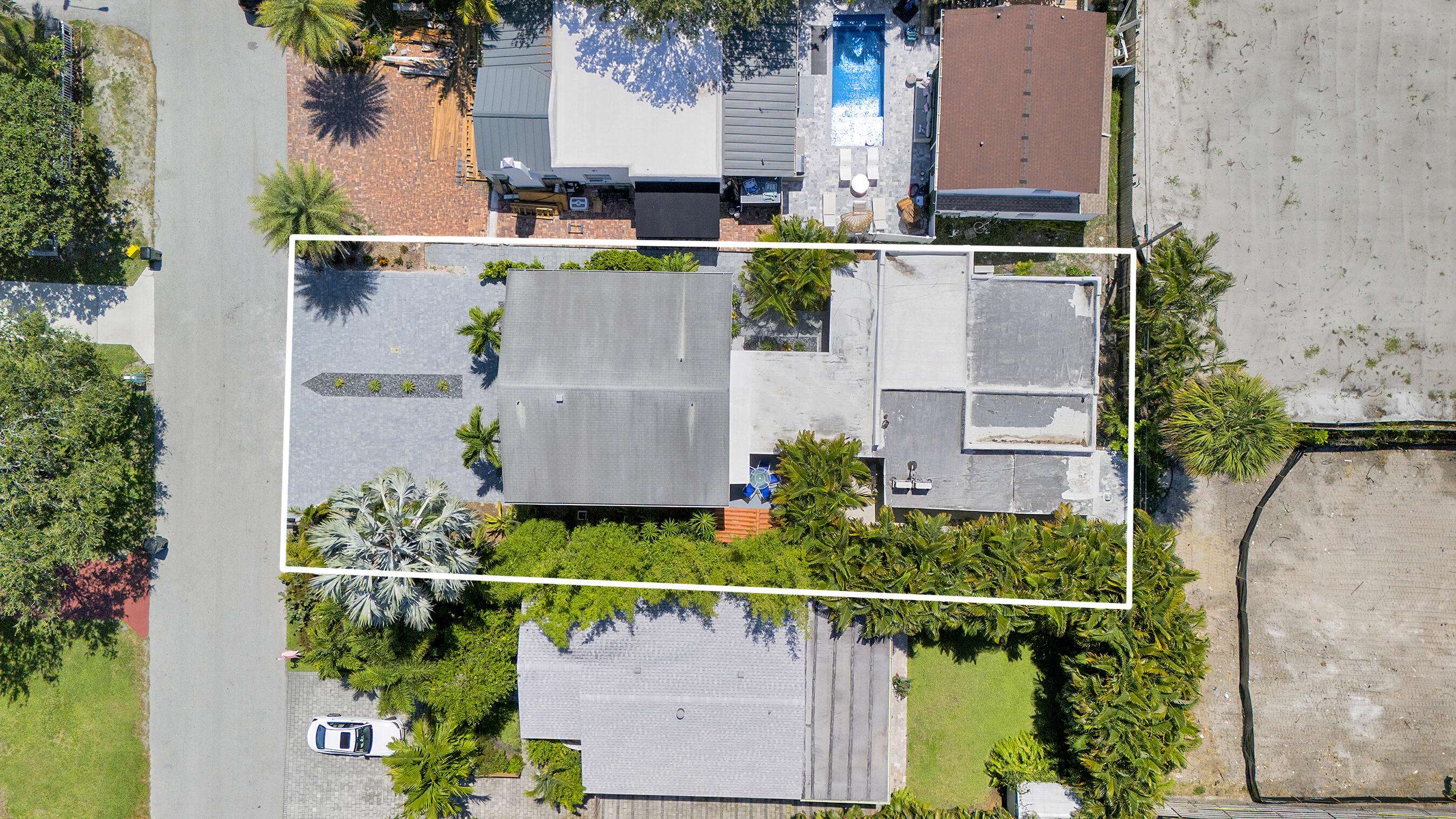 Delray Beach, FL 33444,218 NE 10th ST
