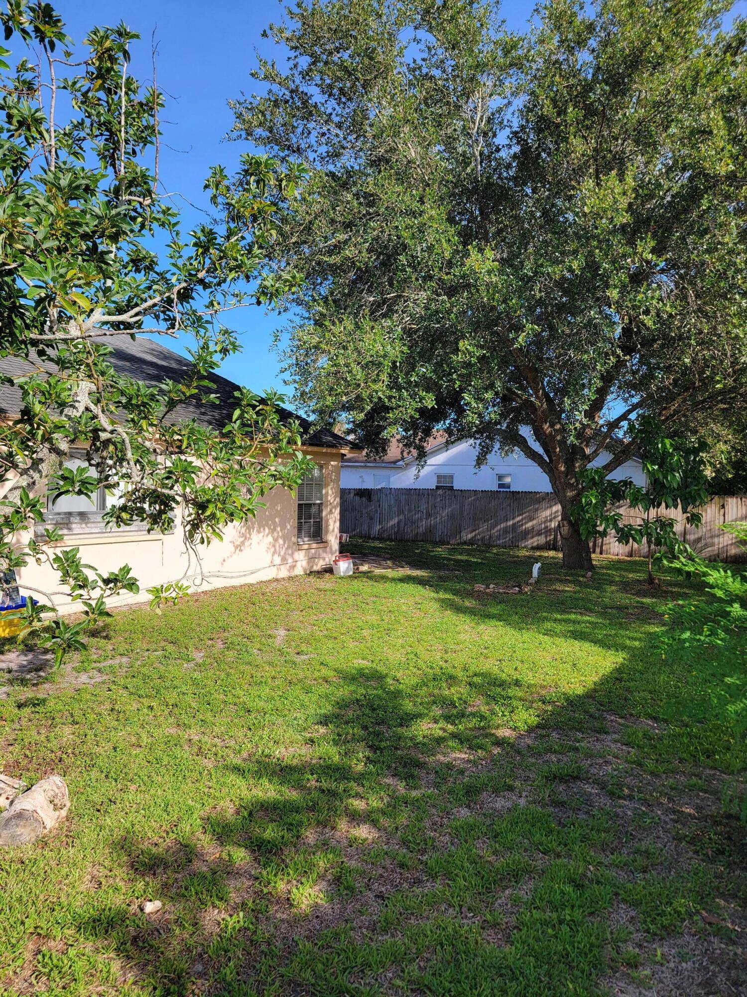 Royal Palm Beach, FL 33411,1355 Denlow LN