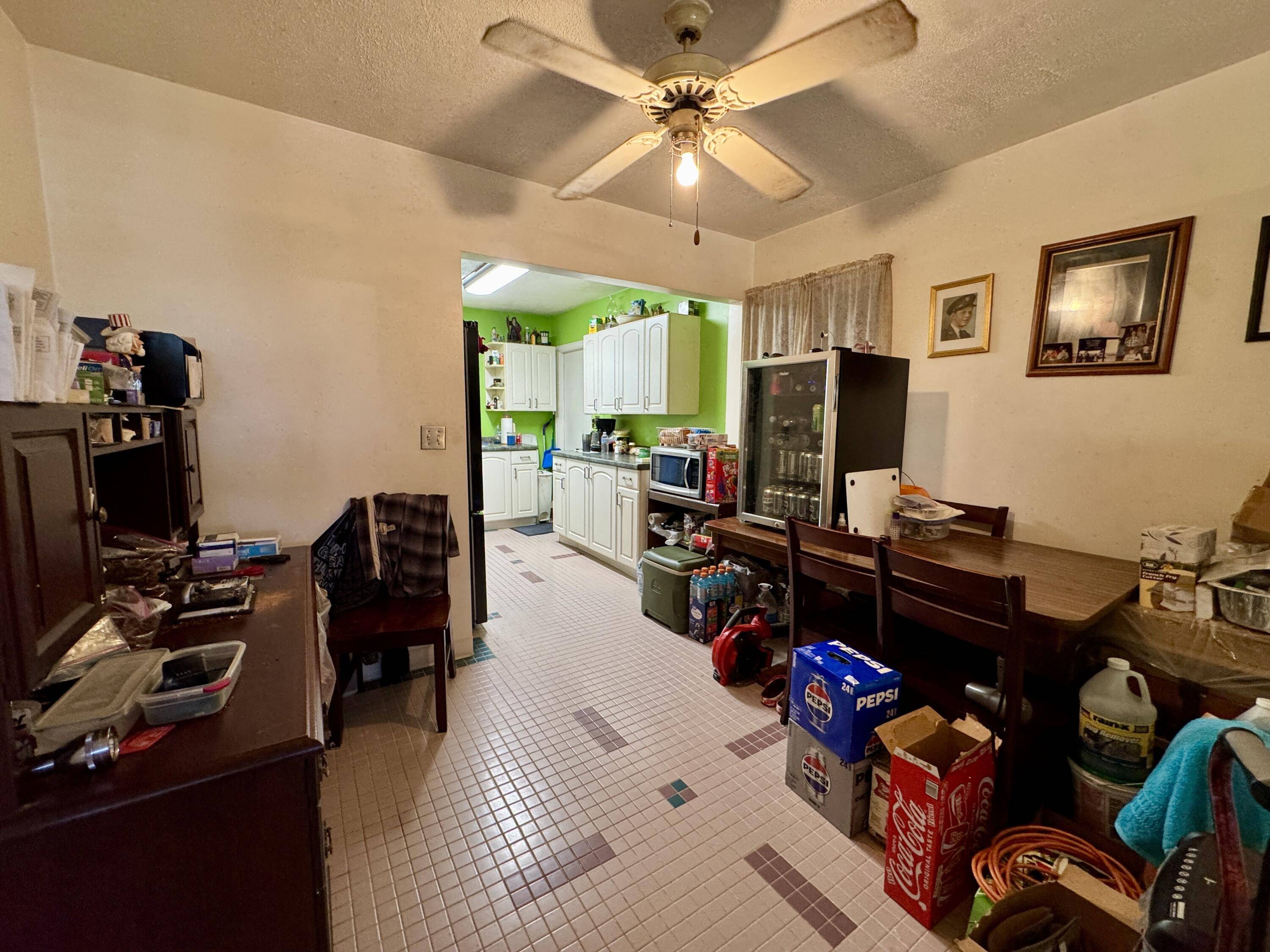 West Palm Beach, FL 33405,430 Barnett ST