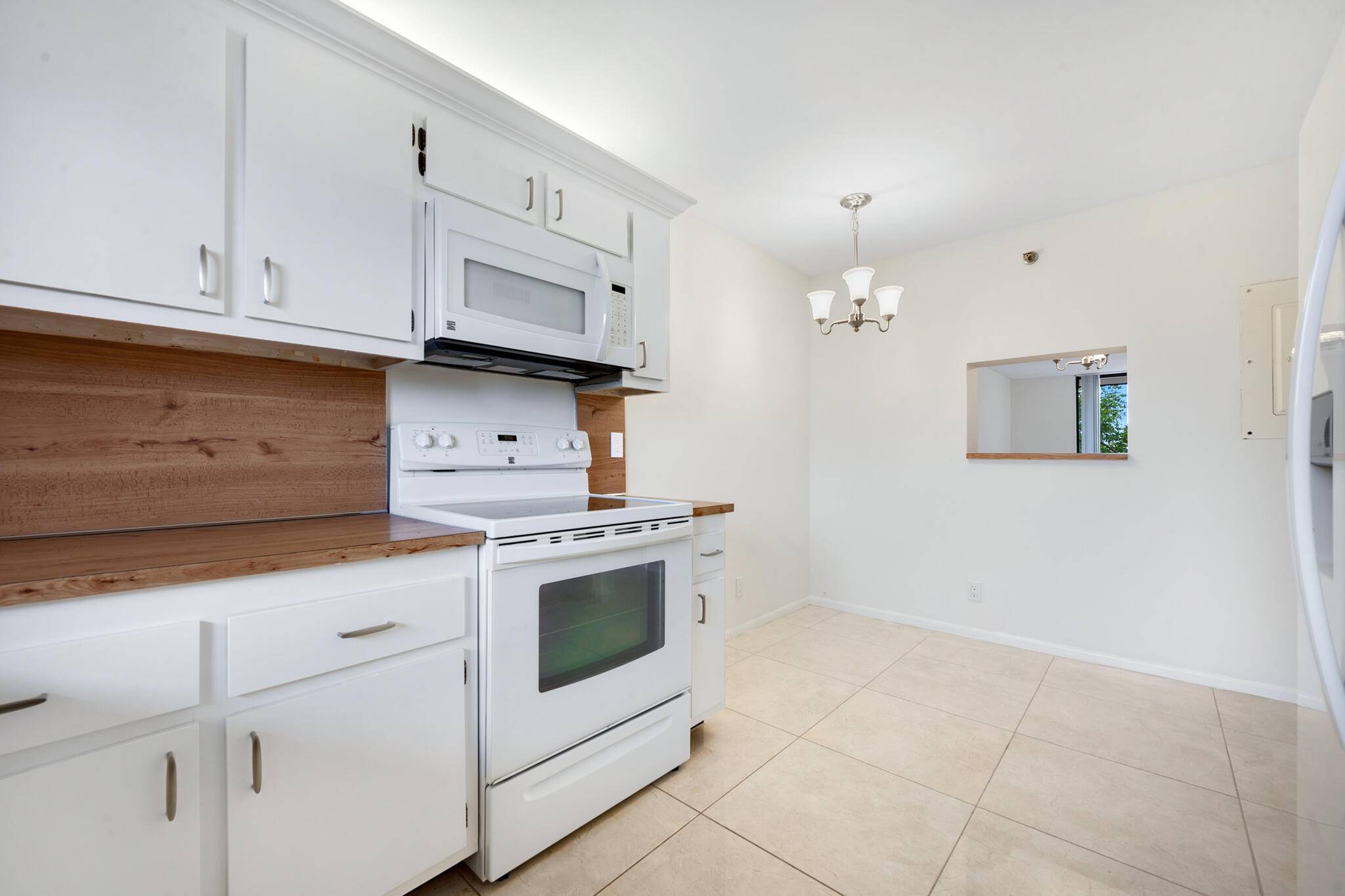 Lake Worth, FL 33467,7770 Tahiti Lane 405