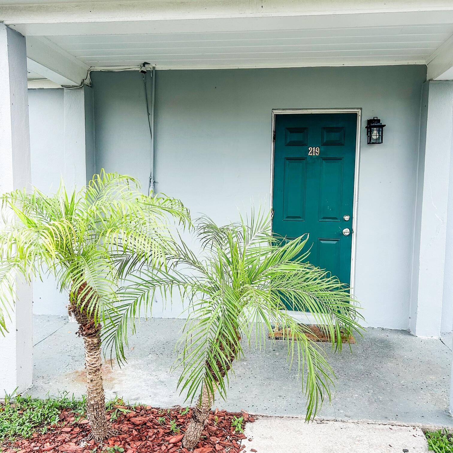 Riviera Beach, FL 33404,219 W 27th ST