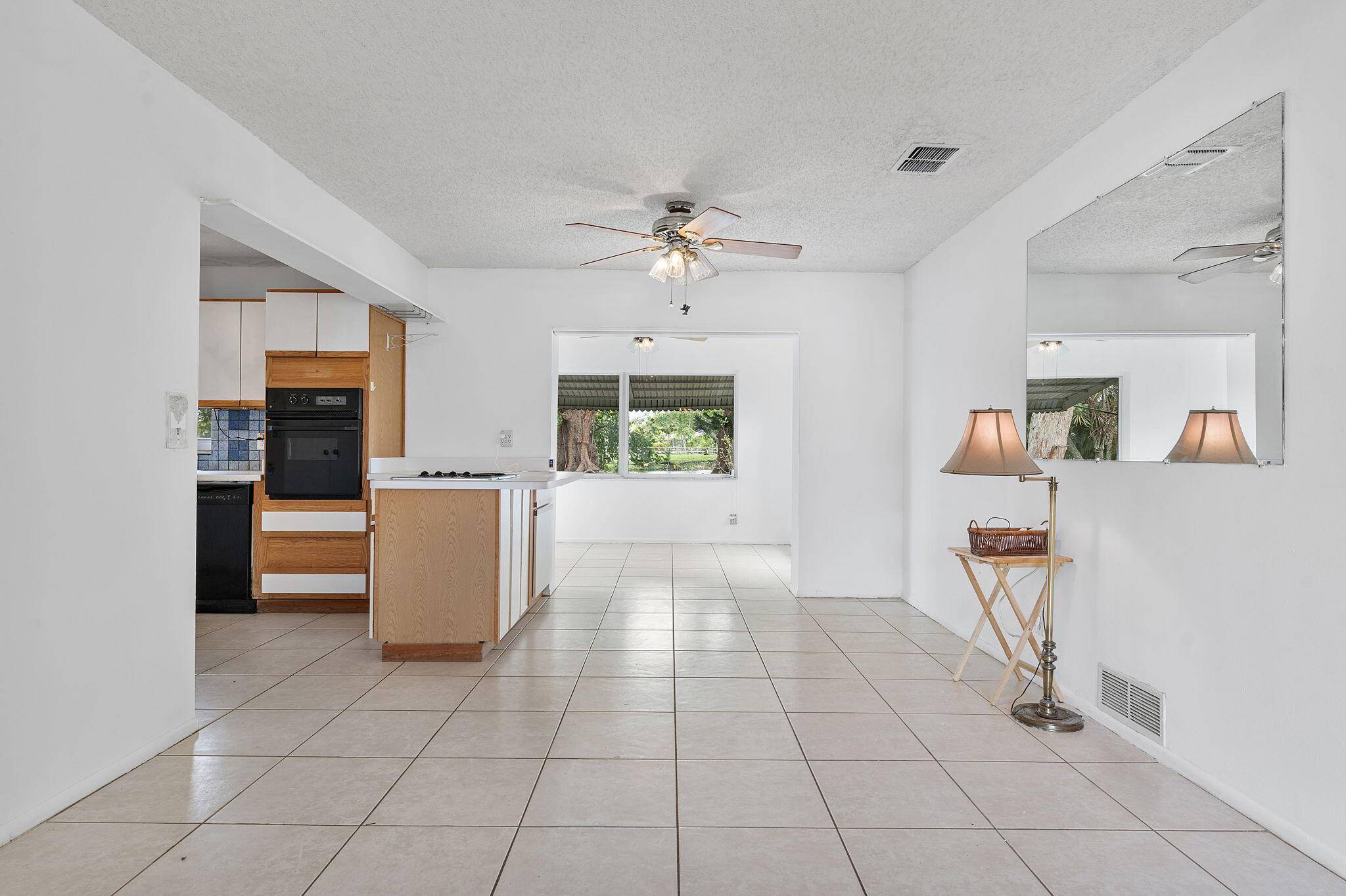Boca Raton, FL 33434,19592 Colorado CIR