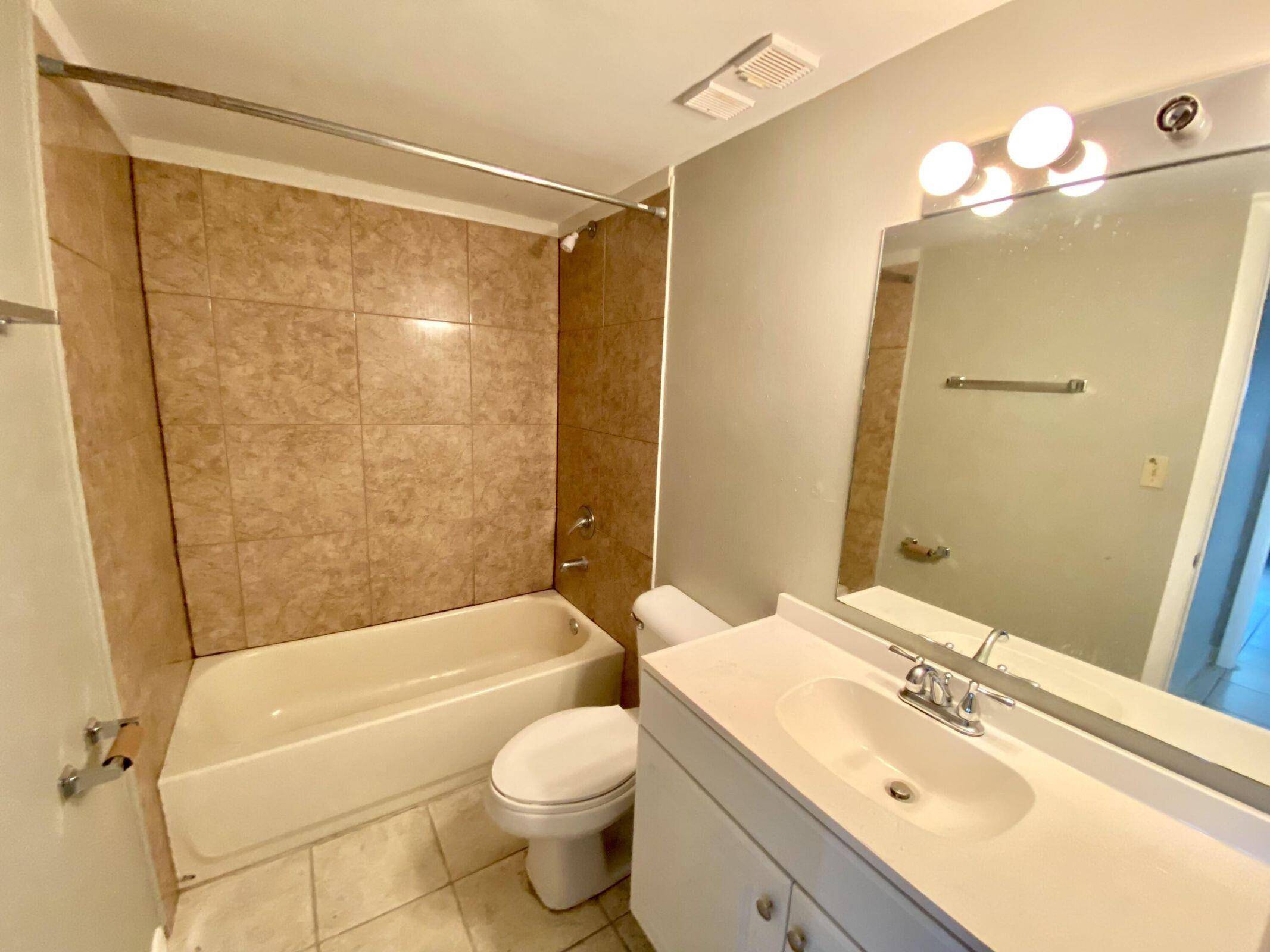 West Palm Beach, FL 33411,1127 Lake Terry DR i