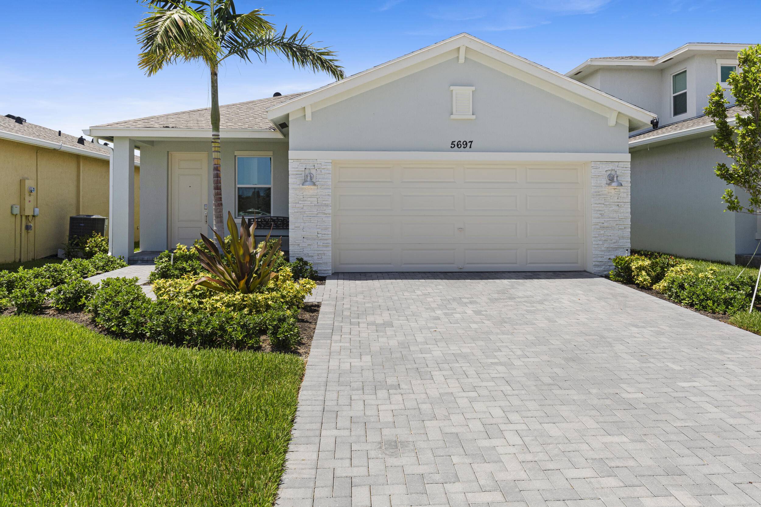Delray Beach, FL 33484,5697 Graceful WAY