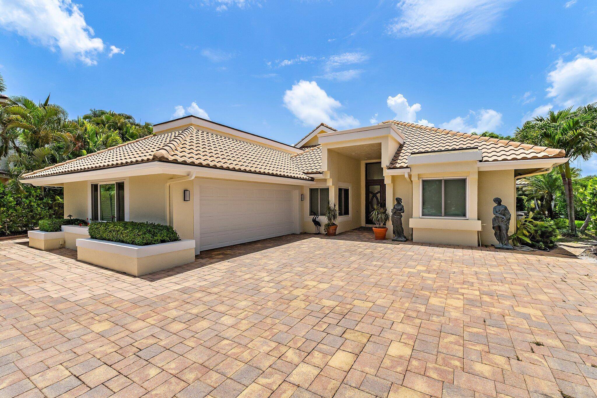 Palm Beach Gardens, FL 33410,13709 Rivoli DR