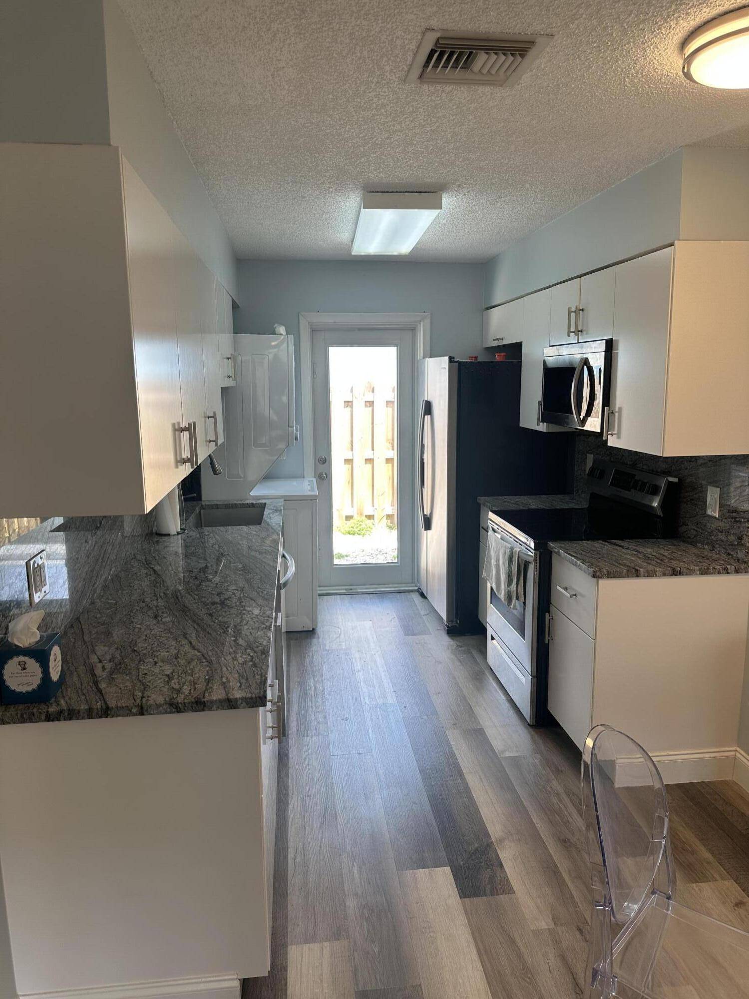 Delray Beach, FL 33444,617 NE 3rd AVE