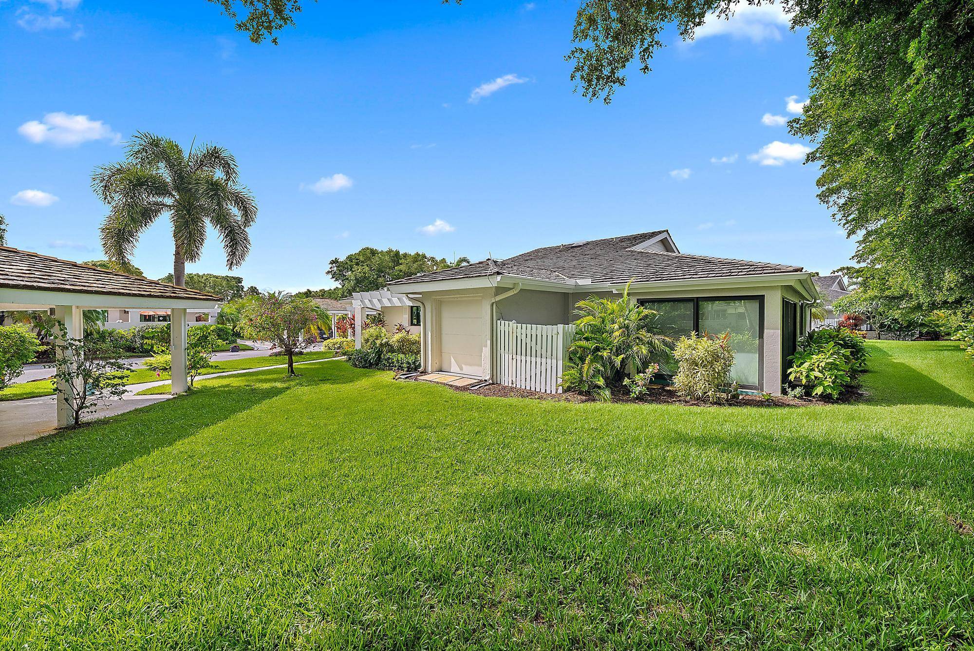 Jupiter, FL 33477,3596 Freshwater DR