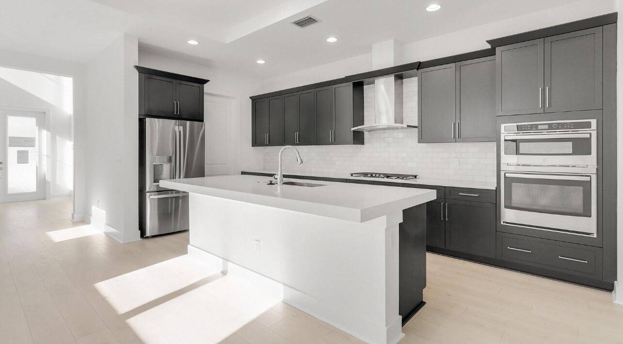 Palm Beach Gardens, FL 33418,13174 Artisan CIR