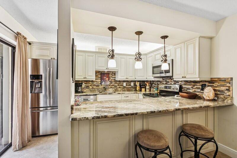 Atlantis, FL 33462,7 Atrium CIR D