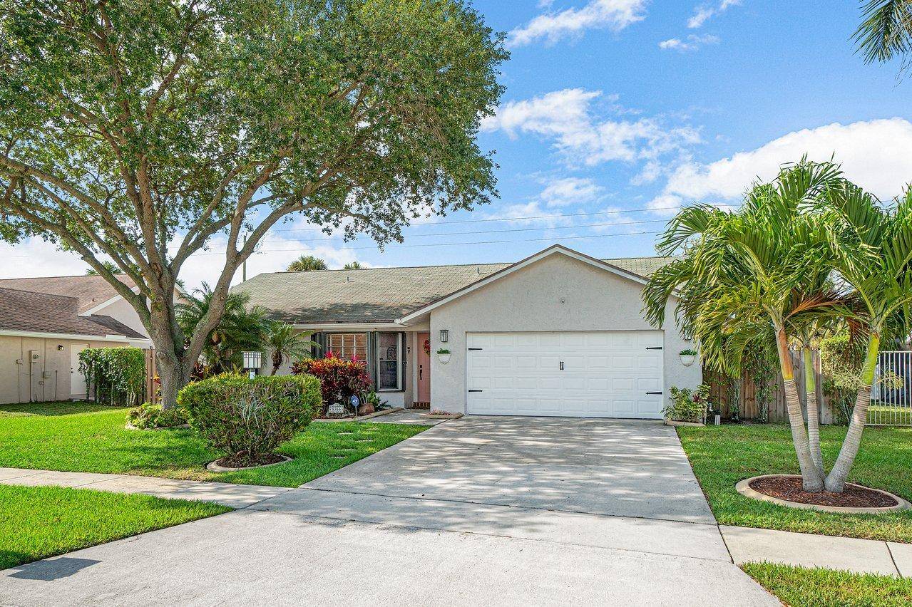 Lake Worth, FL 33467,8366 Blue Cypress DR