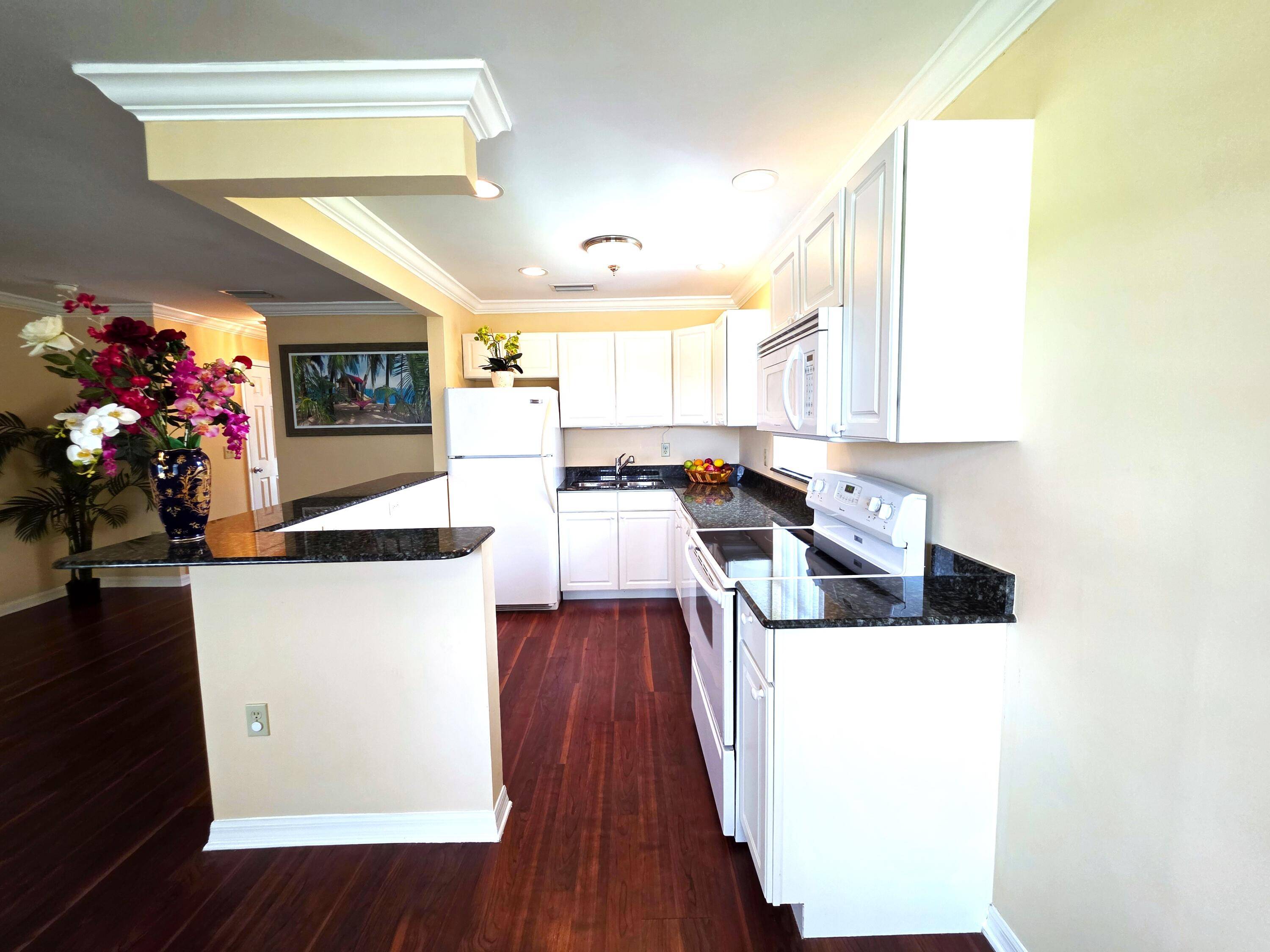 Vero Beach, FL 32962,69 Royal Oak CT 205