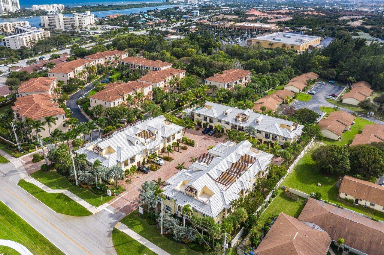 Tequesta, FL 33469,3770 County Line RD C1