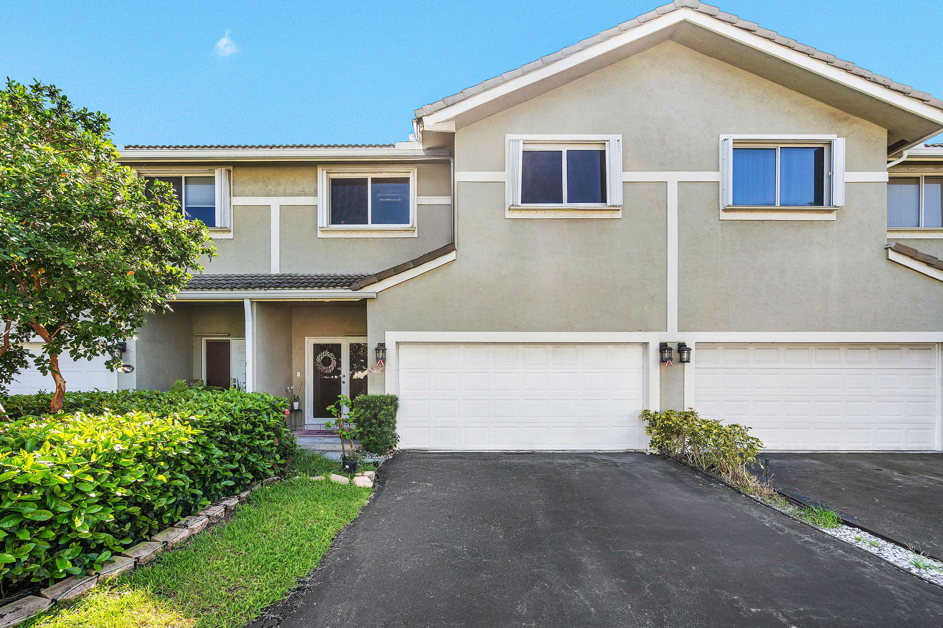Lighthouse Point, FL 33064,5404 E Pointe Villa DR 5406
