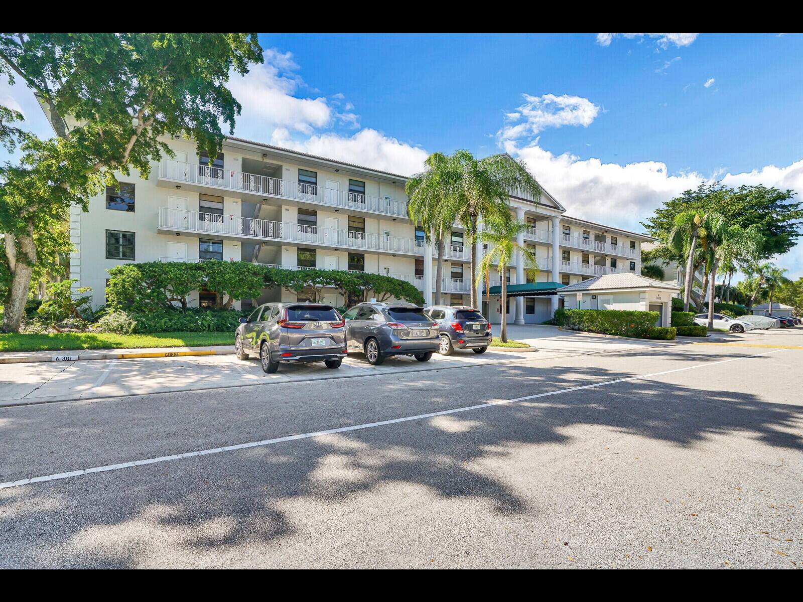 West Palm Beach, FL 33401,3636 Whitehall DR 401
