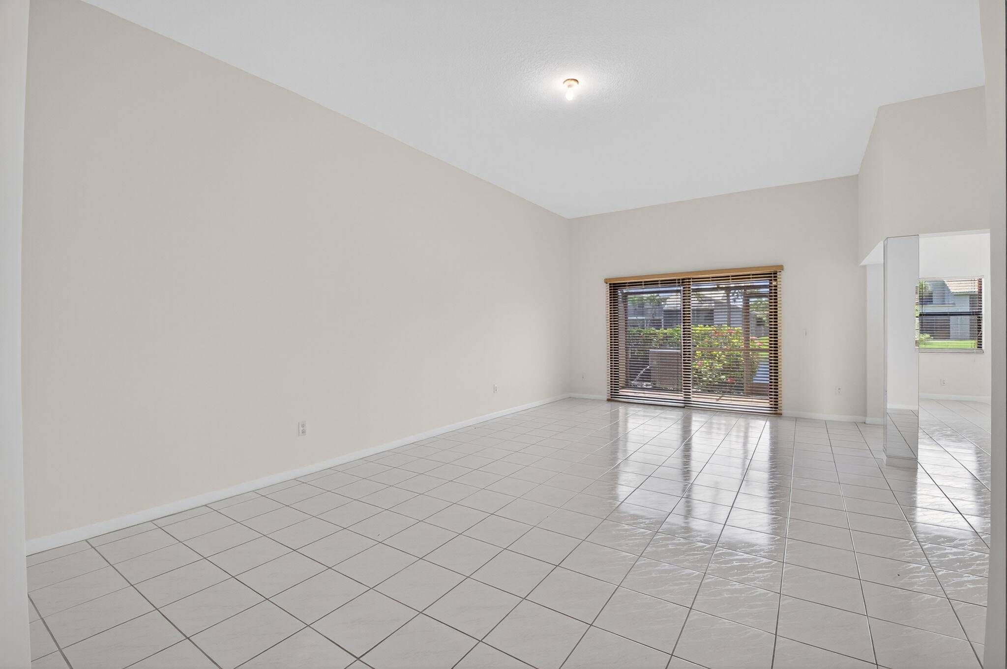 Delray Beach, FL 33484,5255 Monterey H CIR H