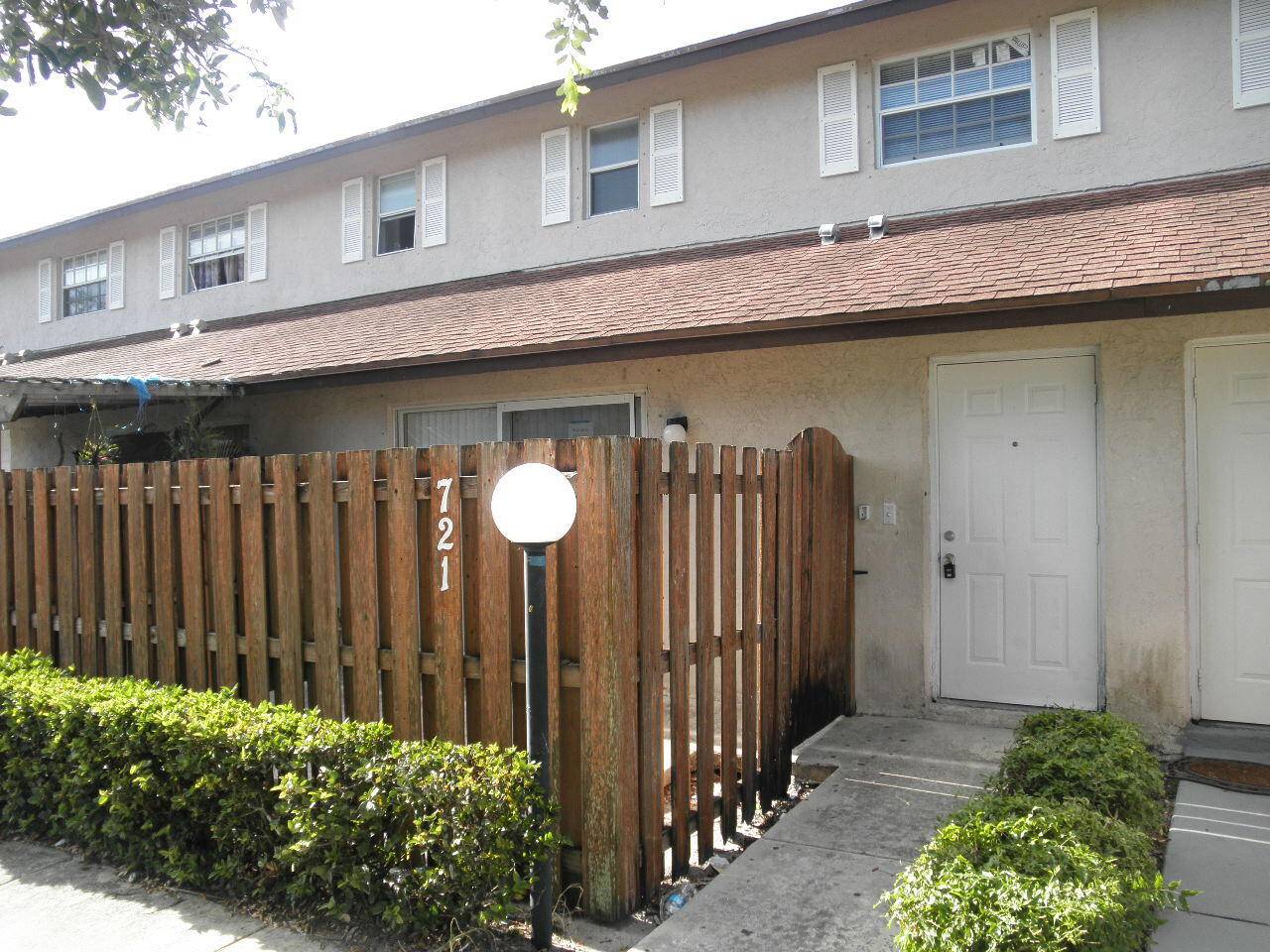Palm Springs, FL 33406,721 E E Cypress WAY