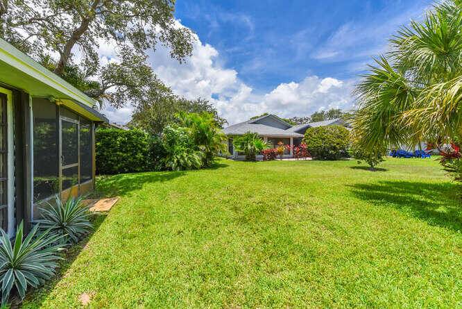 Hobe Sound, FL 33455,12726 SE Pinehurst CT