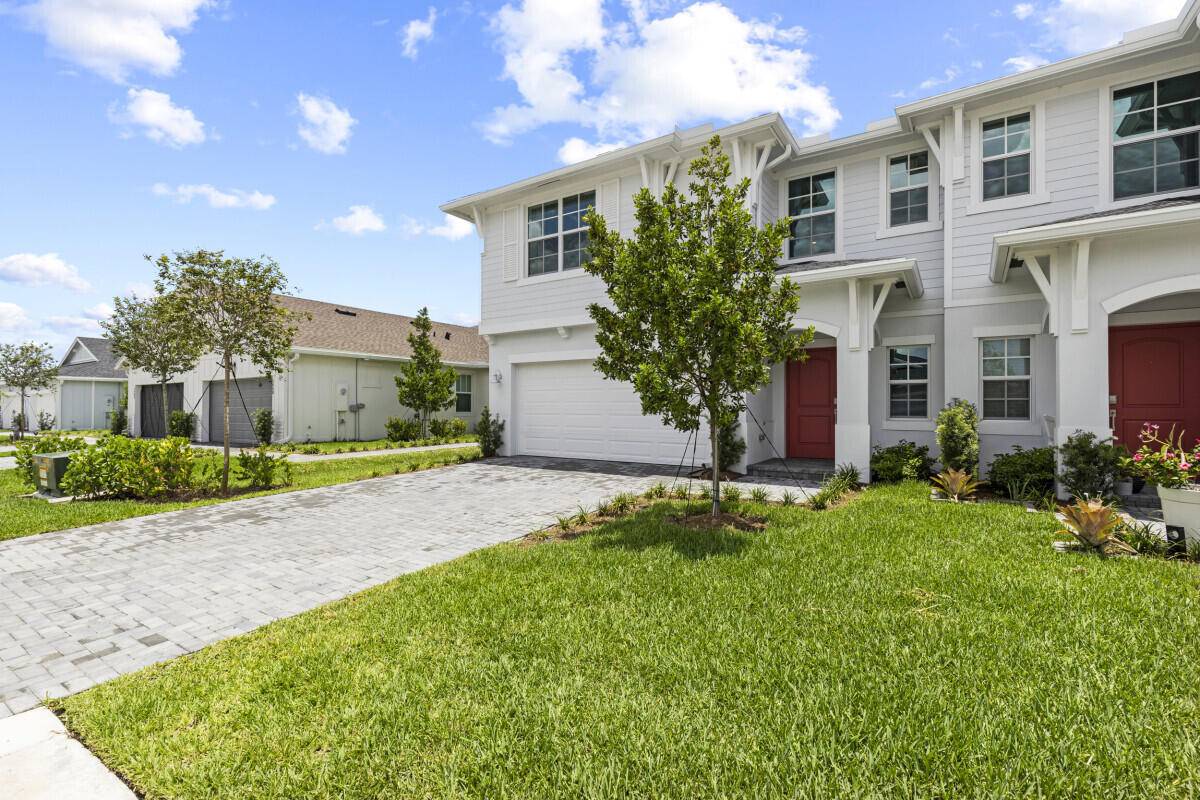 The Acreage, FL 33470,1454 Tangled Orchard TRCE