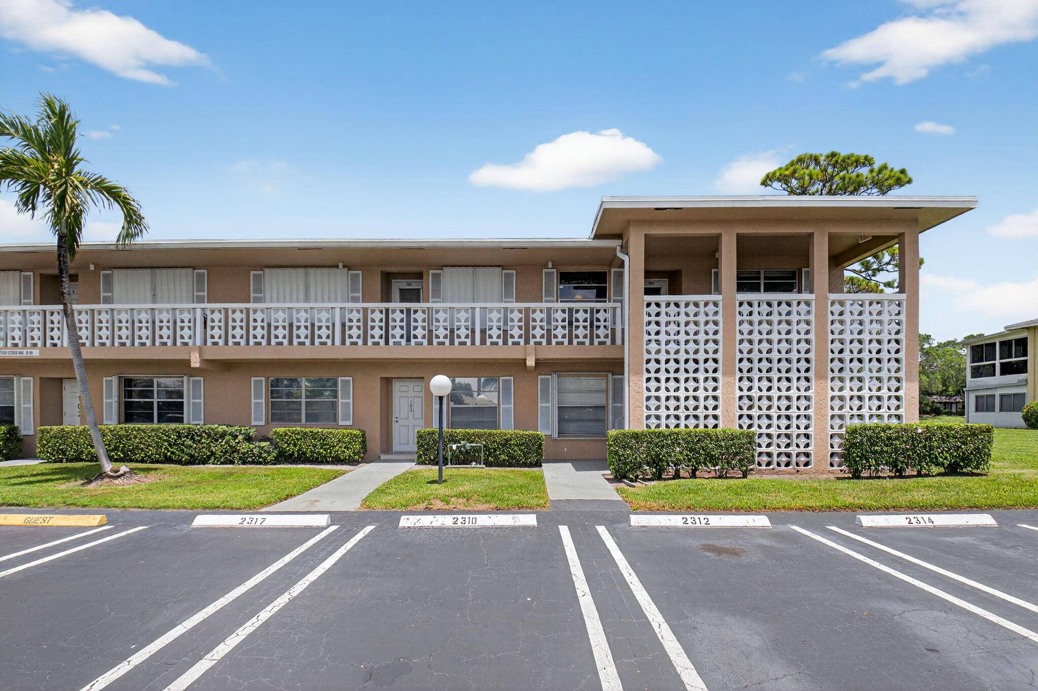Delray Beach, FL 33445,1030 Citrus WAY 204