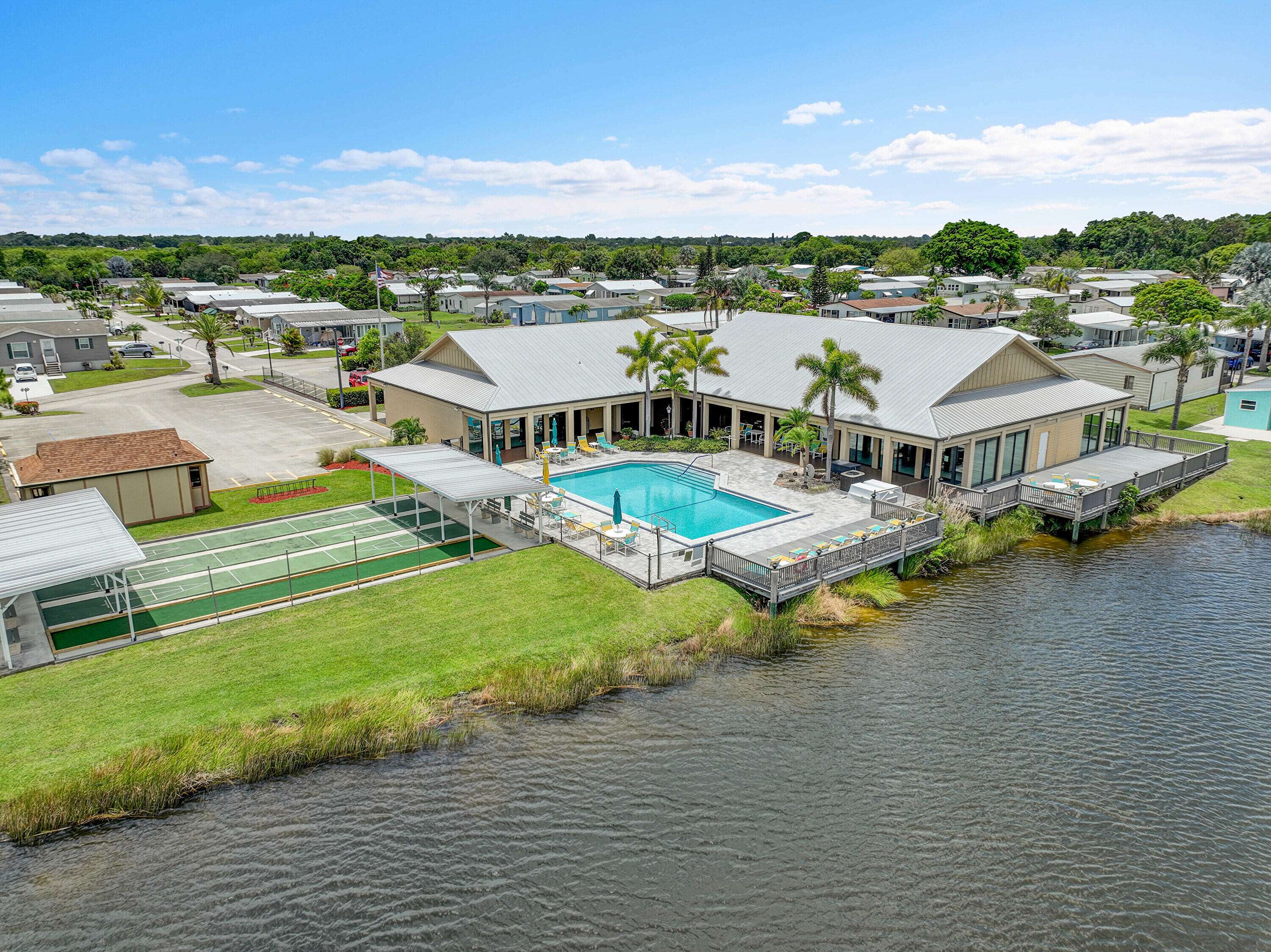 Port Saint Lucie, FL 34952,431 Natalie DR