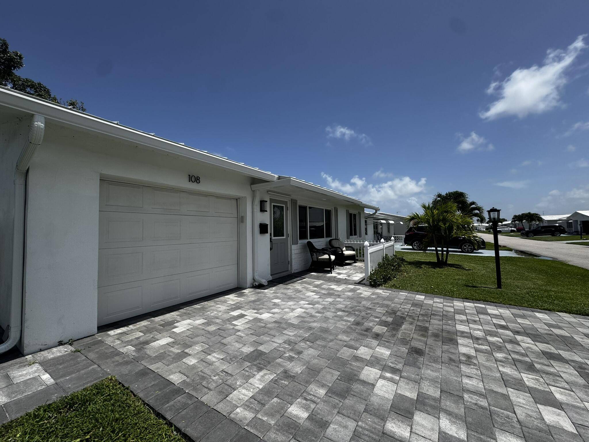 Boynton Beach, FL 33426,108 SW 9th ST