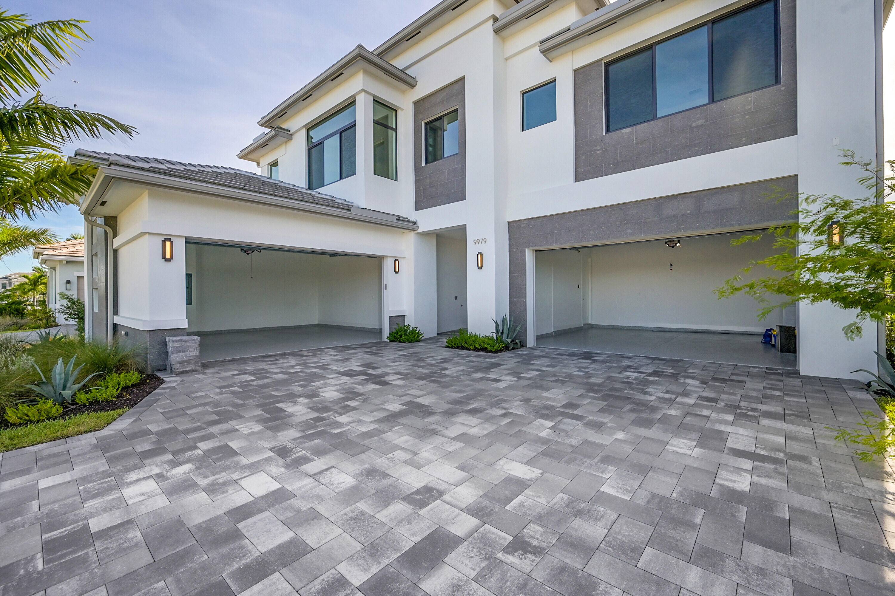 Palm Beach Gardens, FL 33412,9979 Migration Point