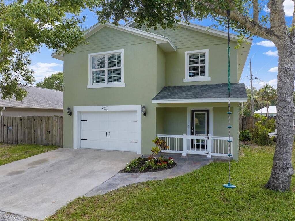 Vero Beach, FL 32968,725 61st AVE