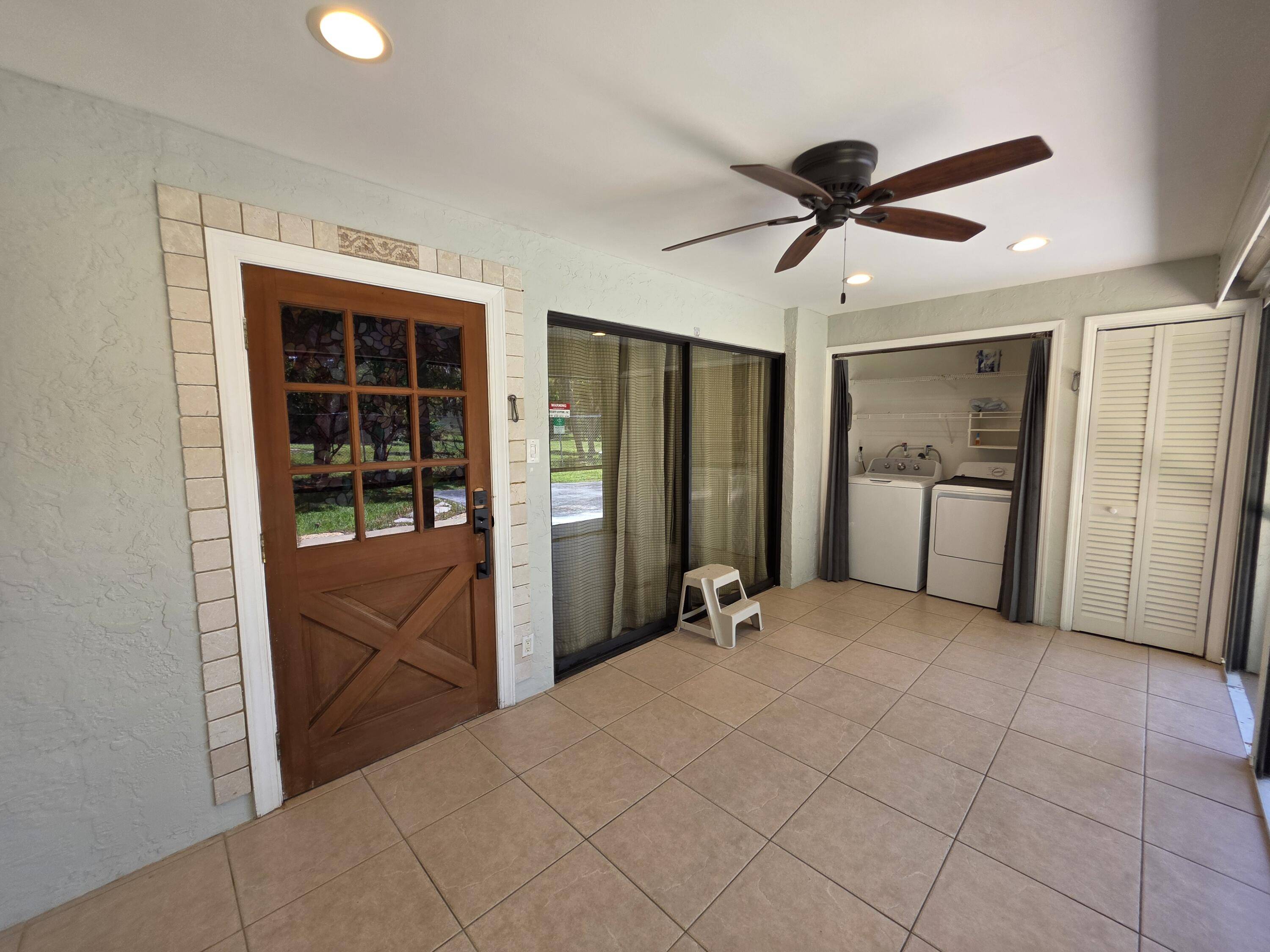 Boca Raton, FL 33428,9460 SW 61st WAY D