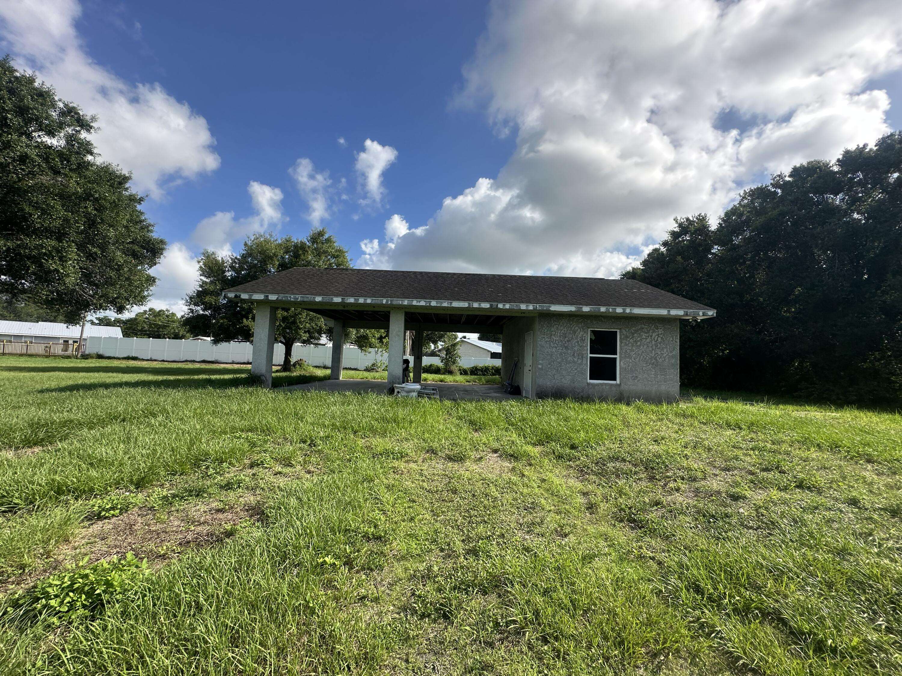 Okeechobee, FL 34974,2055 SW Sw 3rd ST