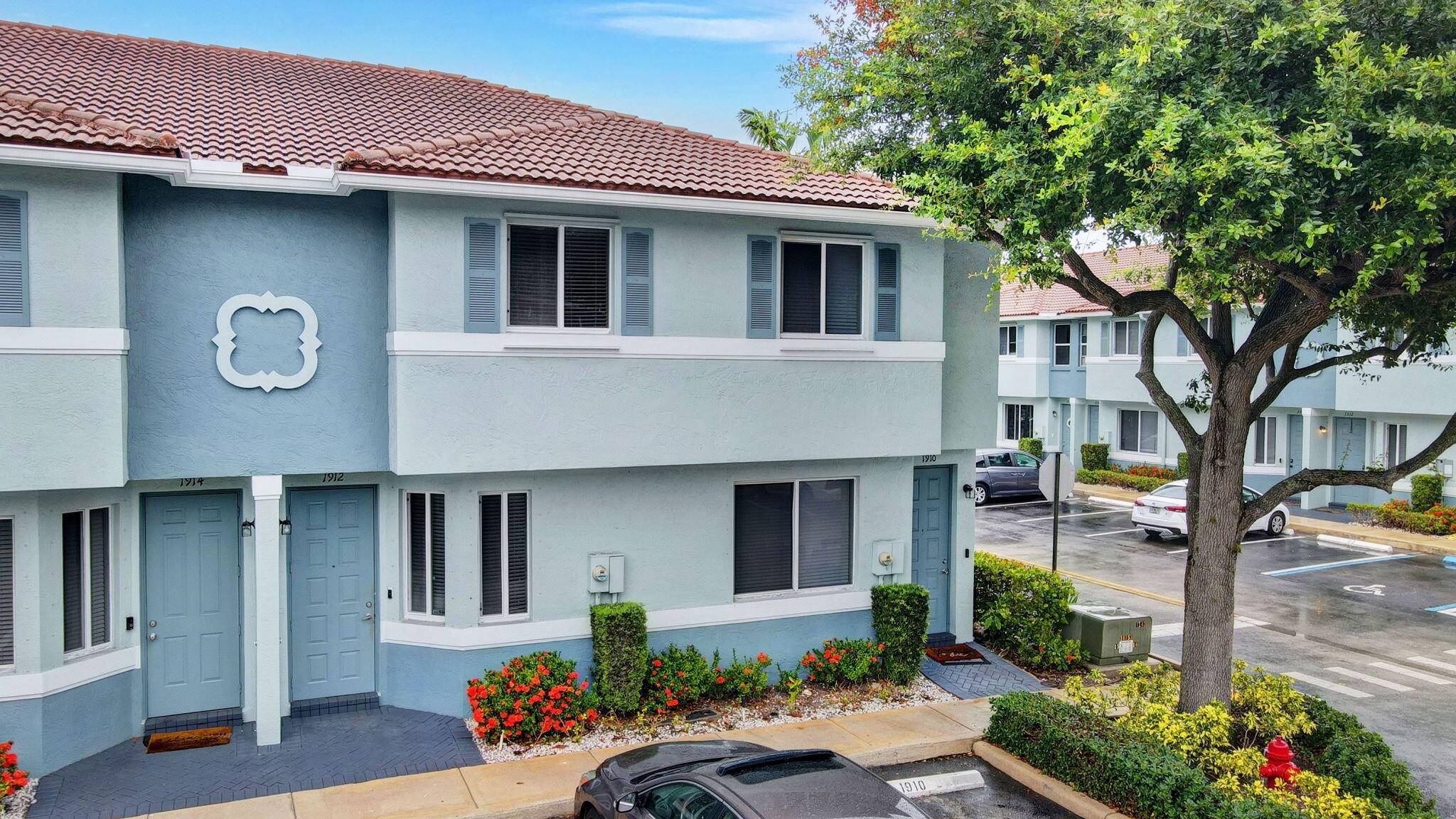 Riviera Beach, FL 33404,1912 Hibiscus LN