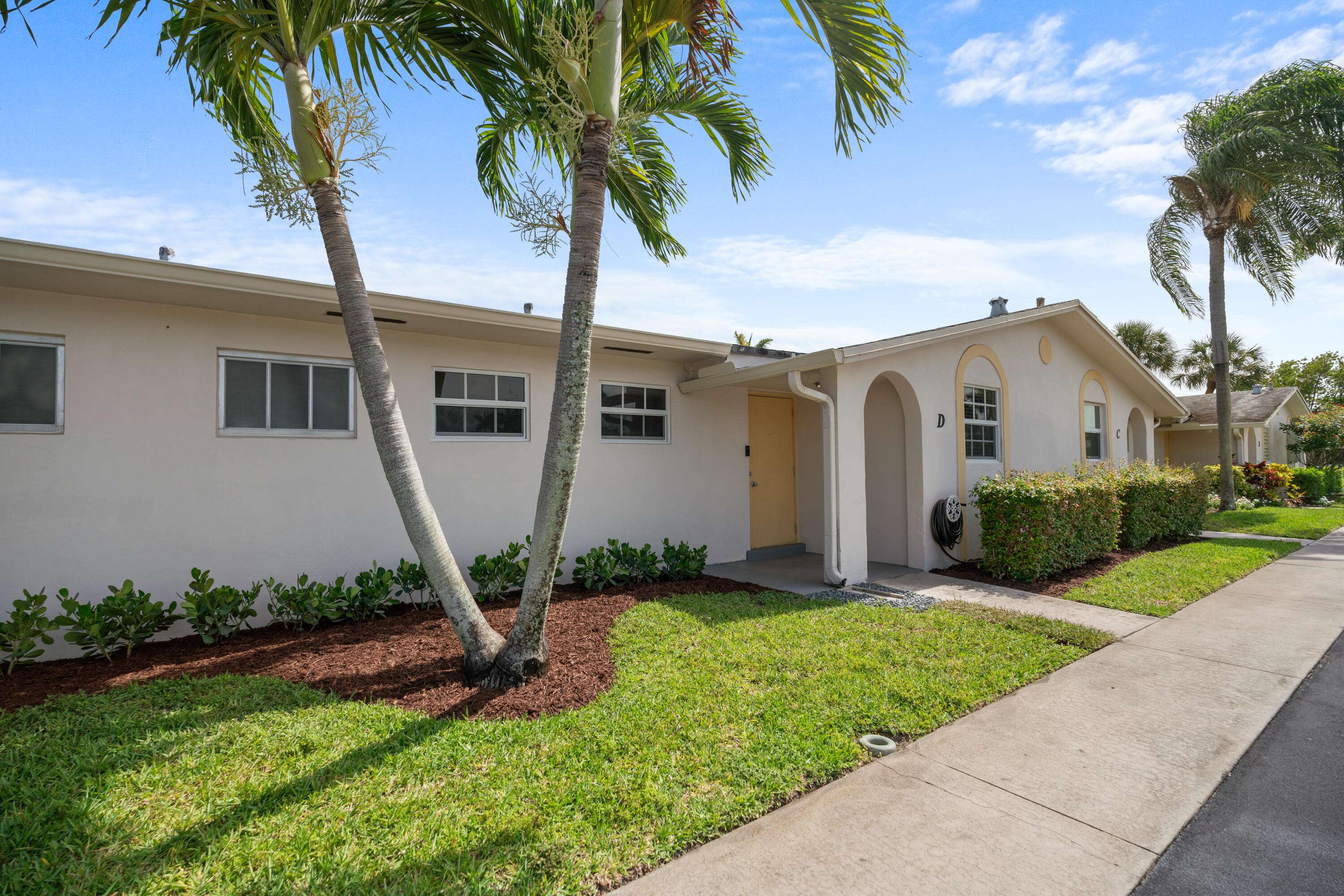 West Palm Beach, FL 33415,2680 E Emory D DR #D
