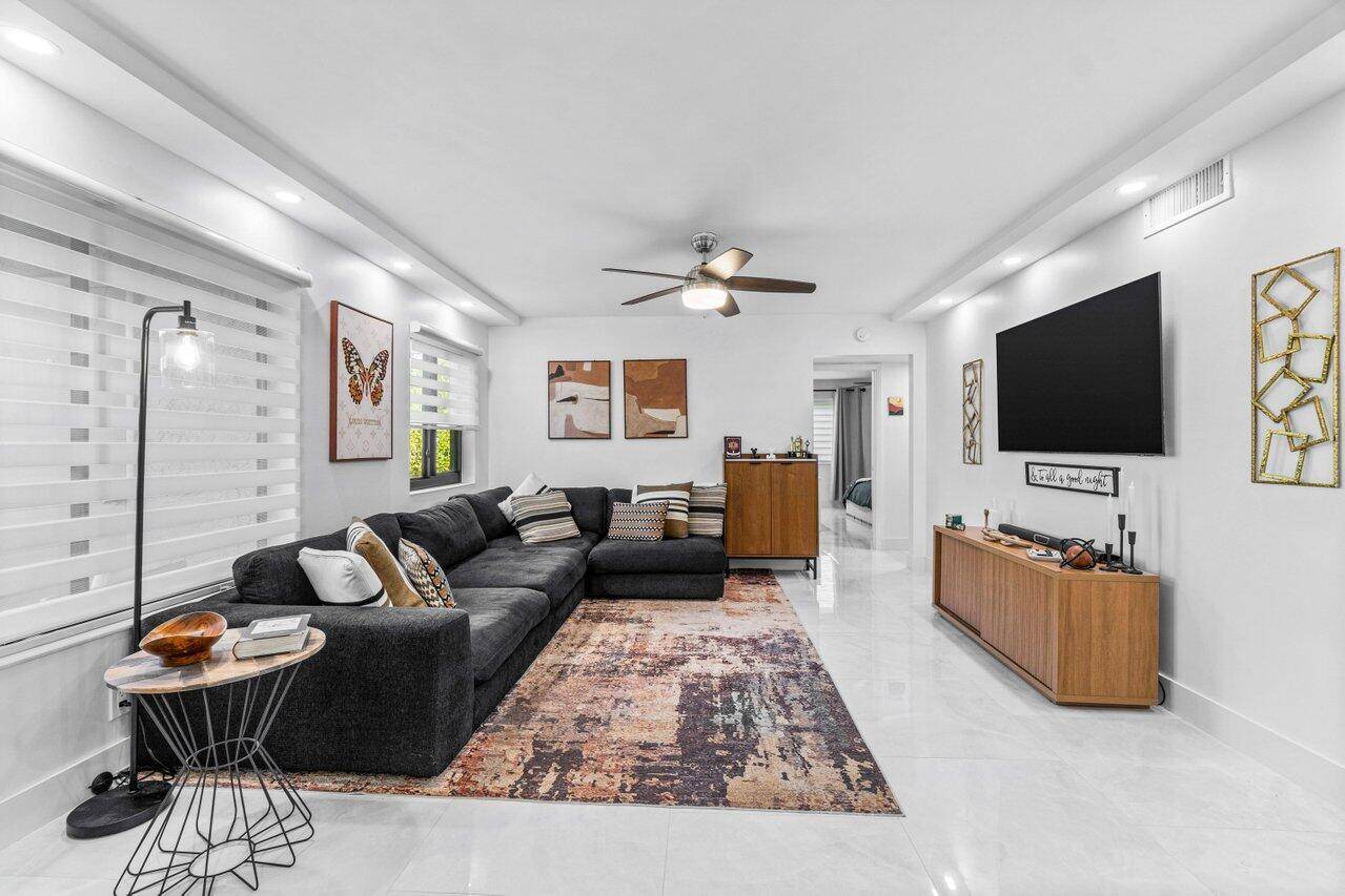 Greenacres, FL 33415,519 Shady Pine WAY C1