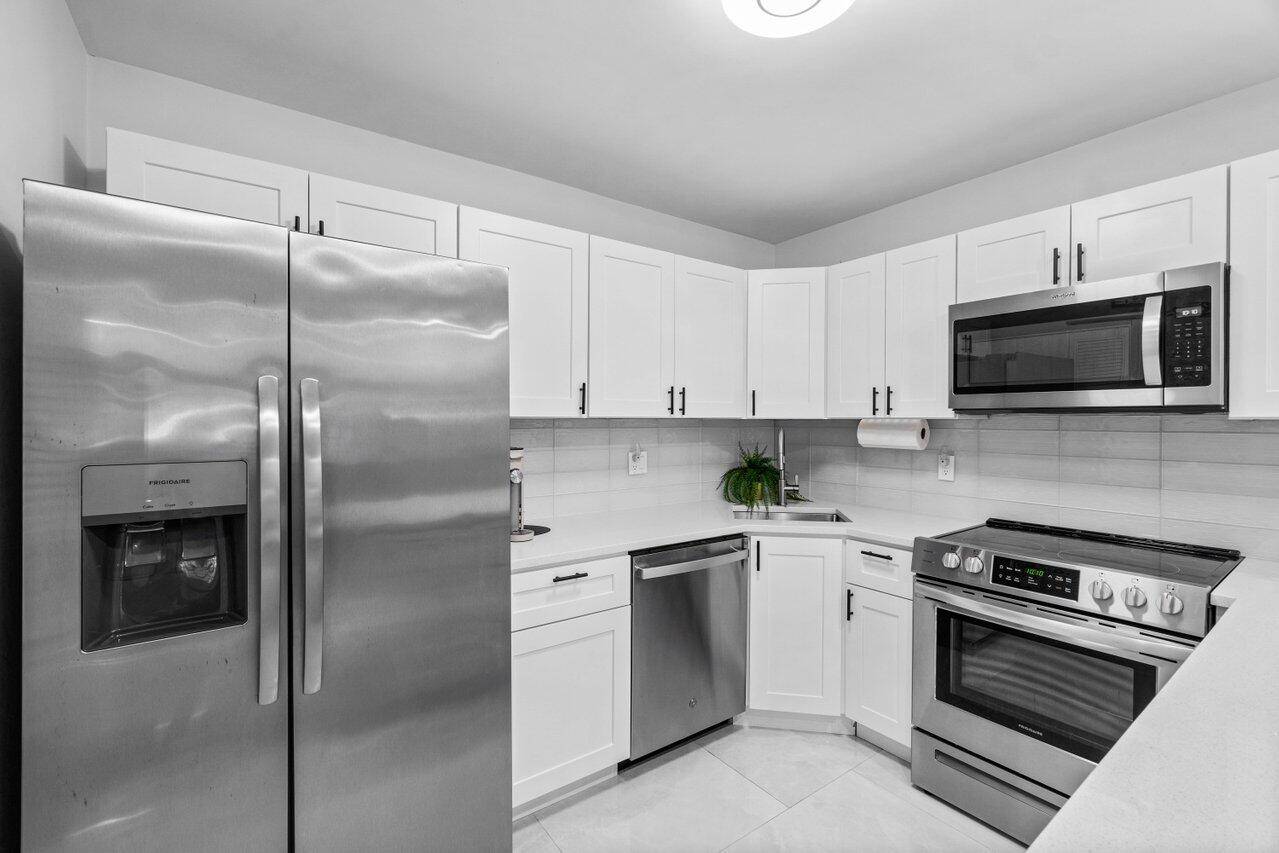 Greenacres, FL 33415,519 Shady Pine WAY C1