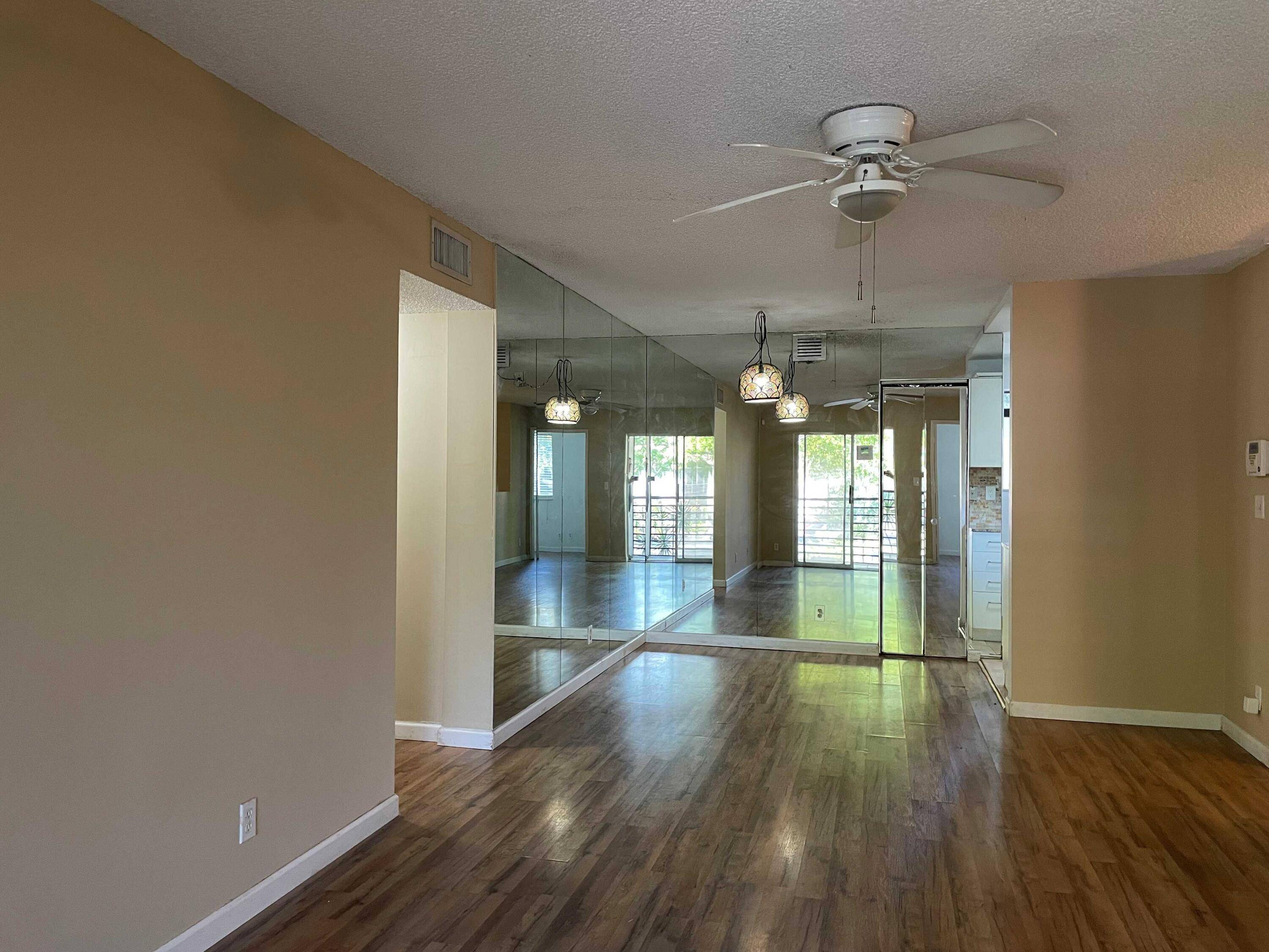 Pompano Beach, FL 33069,704 Gardens DR 203