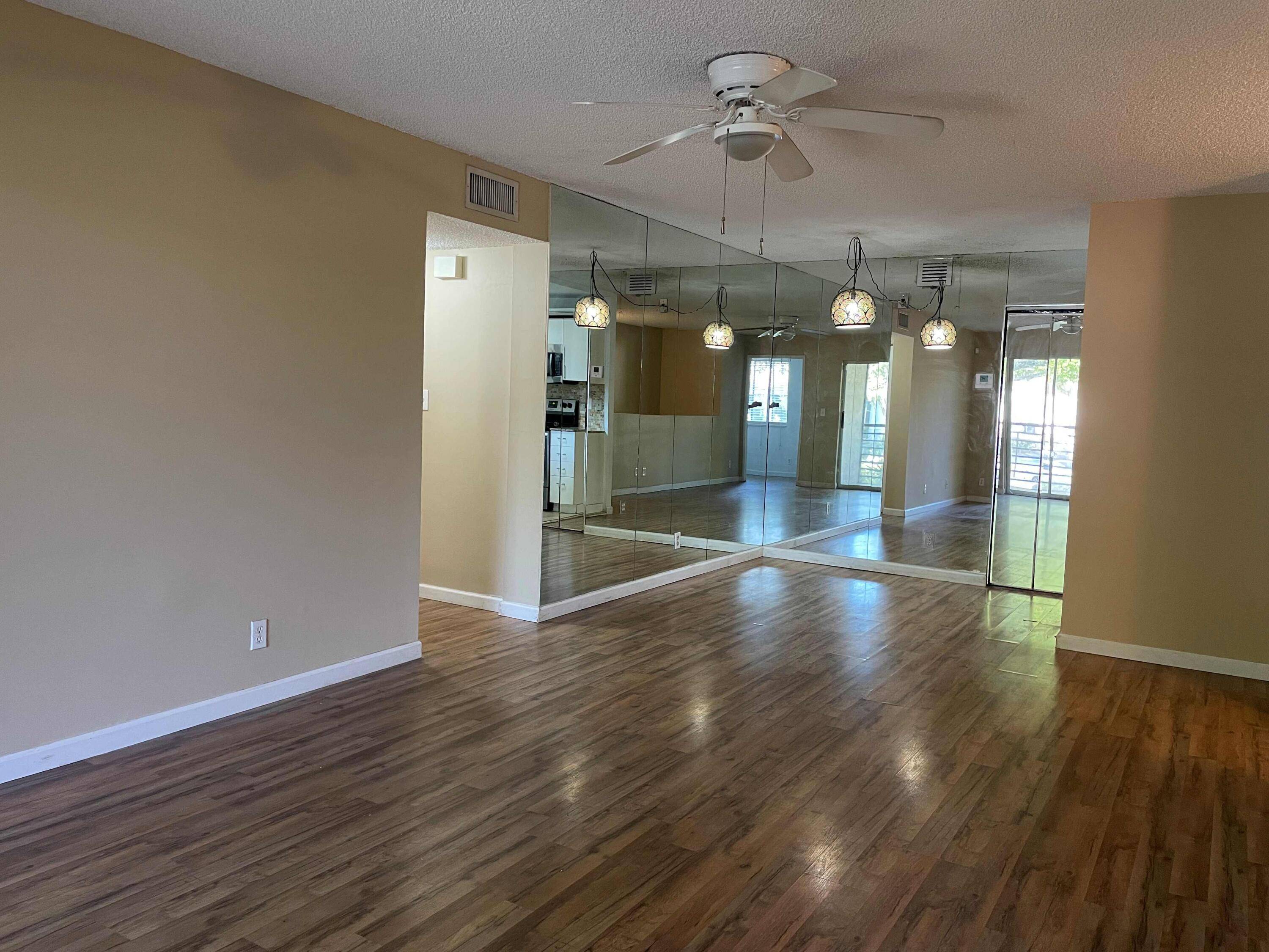 Pompano Beach, FL 33069,704 Gardens DR 203