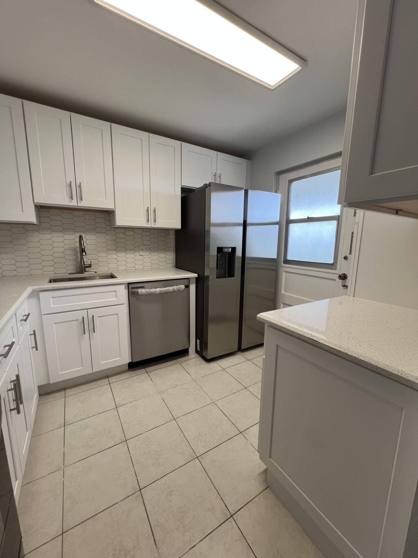 Boca Raton, FL 33487,5961 NW 2nd AVE 506