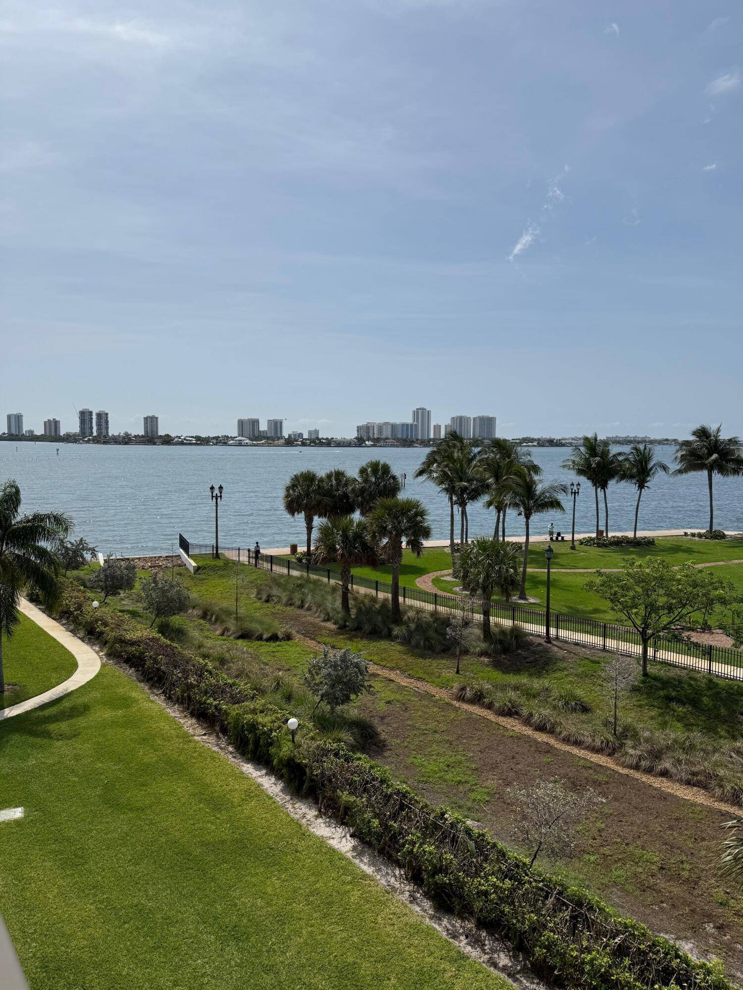 Lake Park, FL 33403,801 Lake Shore 411 DR 411