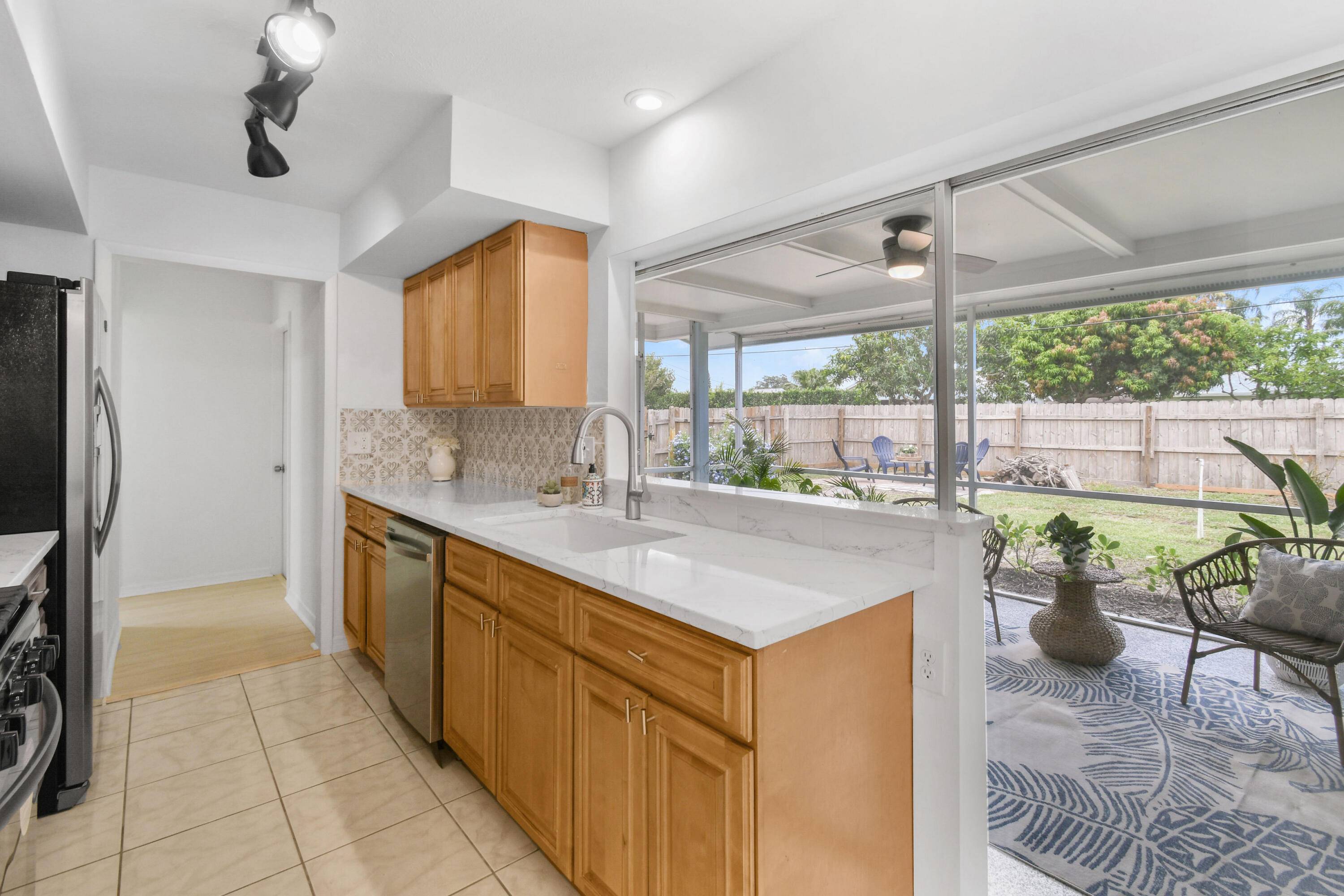 Port Saint Lucie, FL 34983,507 NW Billiar AVE