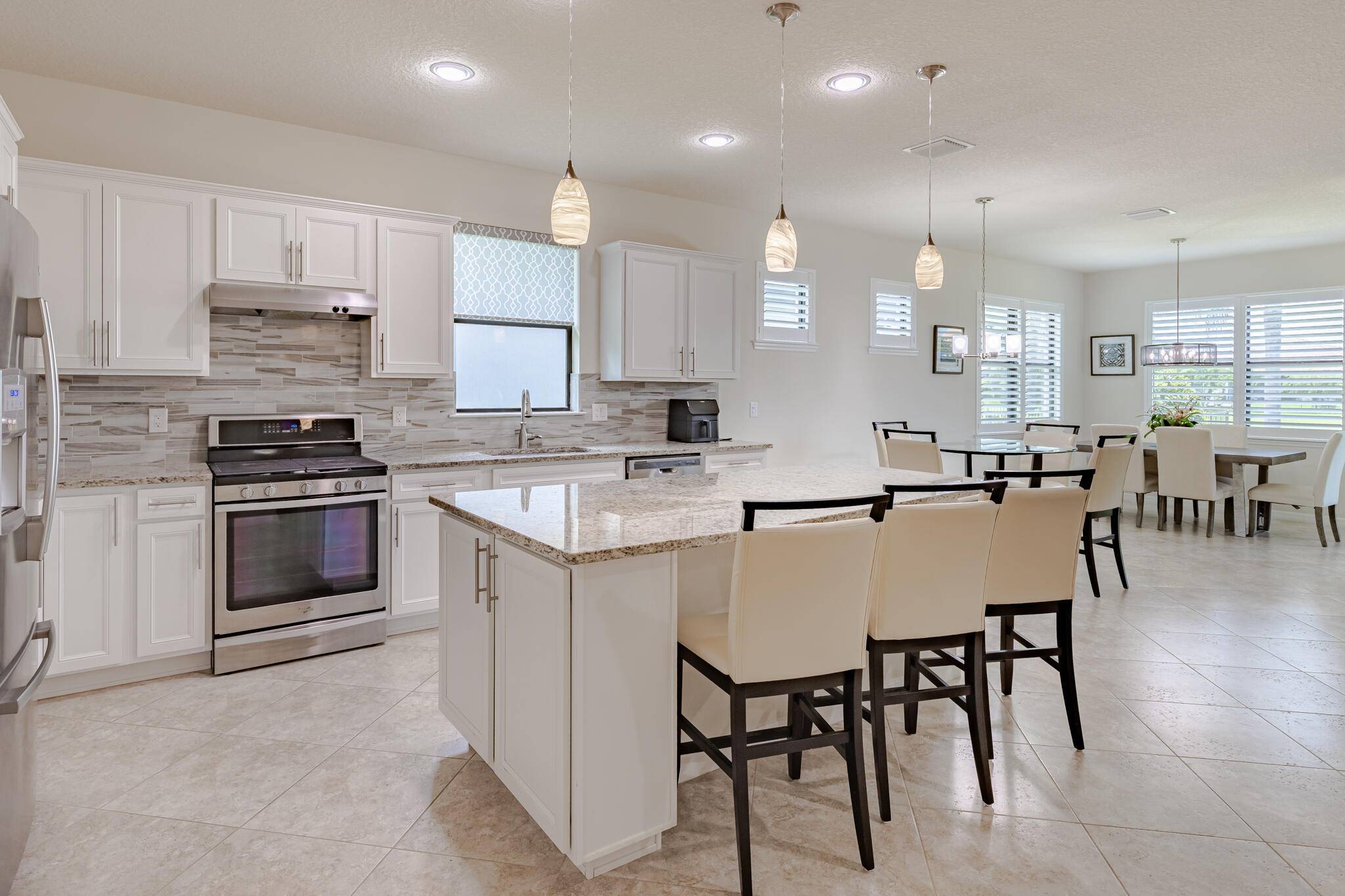 Port Saint Lucie, FL 34984,649 SE Monteiro DR