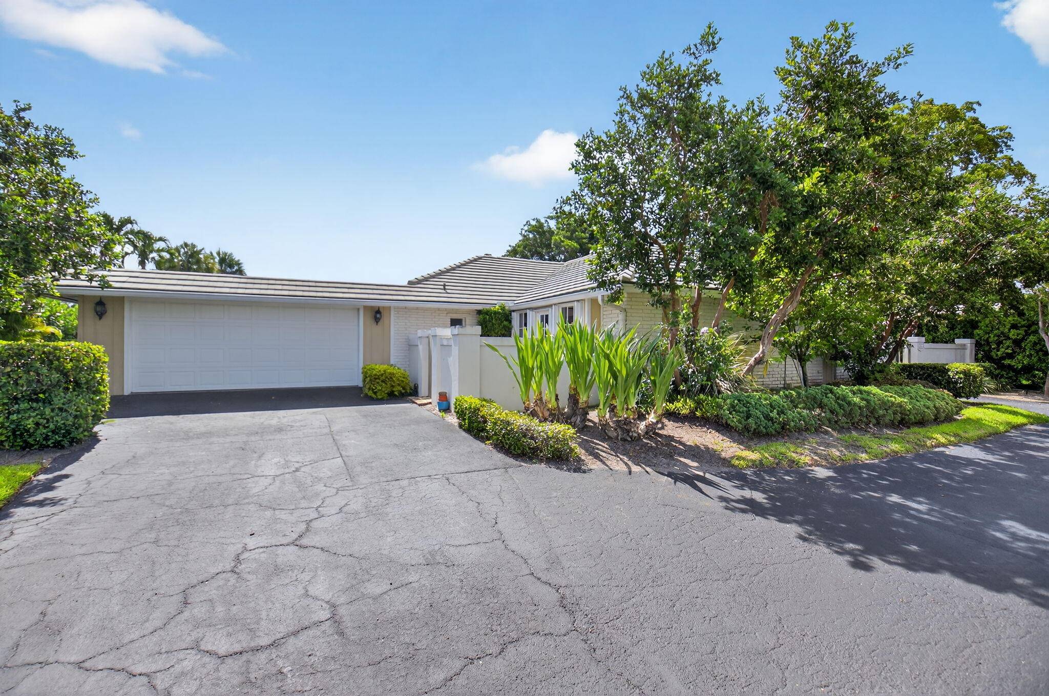 Boynton Beach, FL 33436,11814 N Lake DR