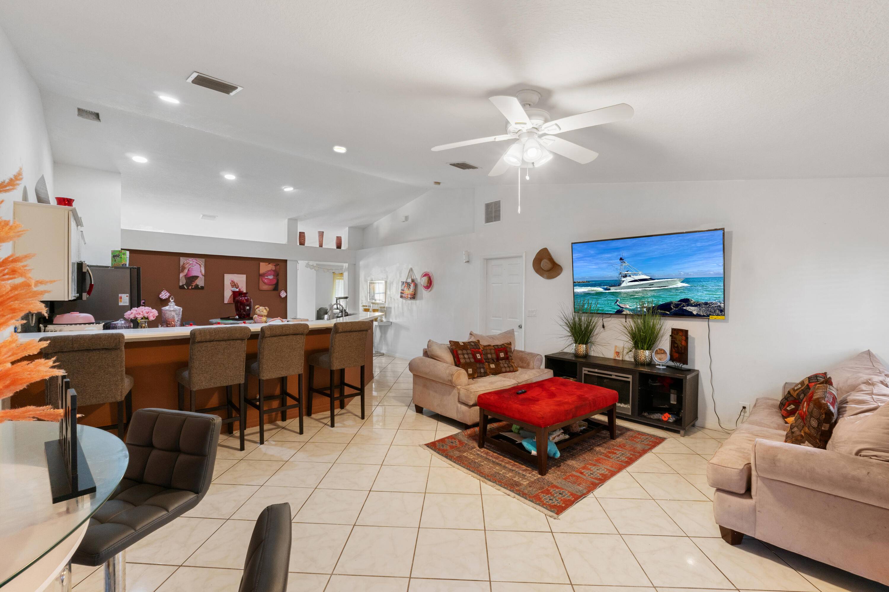 Port Saint Lucie, FL 34953,491 SW Namoit PL